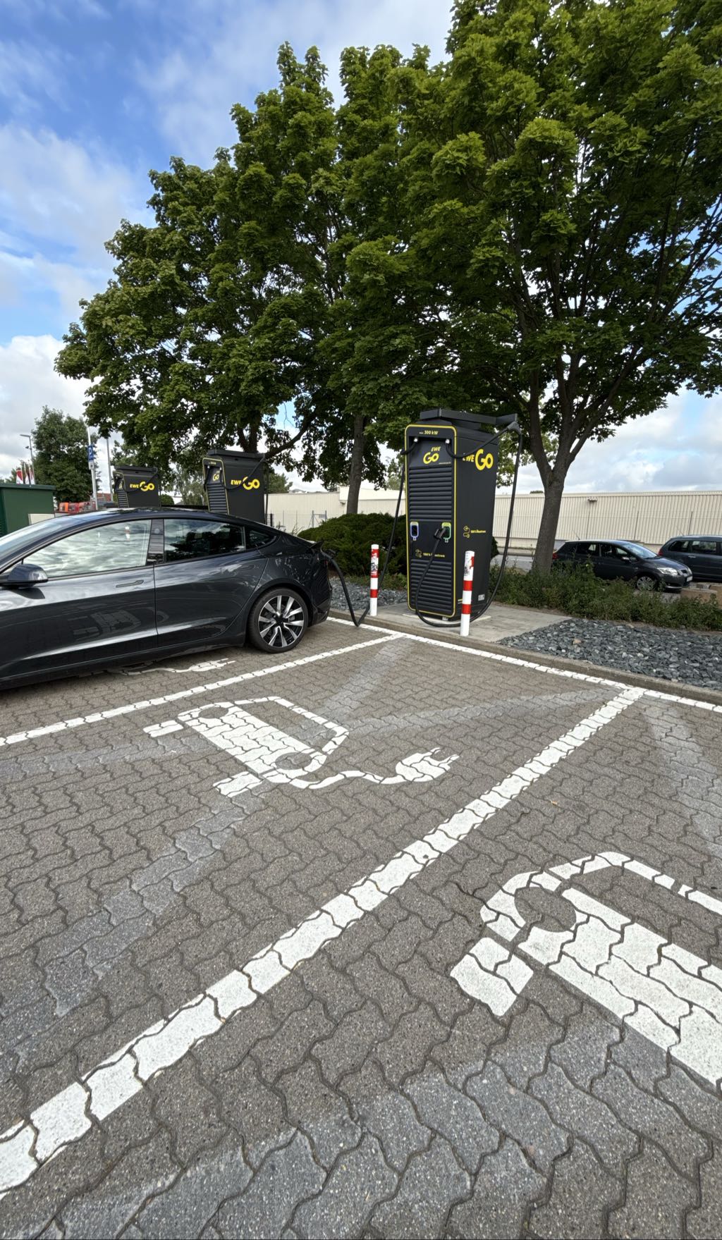 DE*2GO*EMCD0436*1C DE2GOEMCD04361C5 - Dieselstraße 8B 31228 Peine
