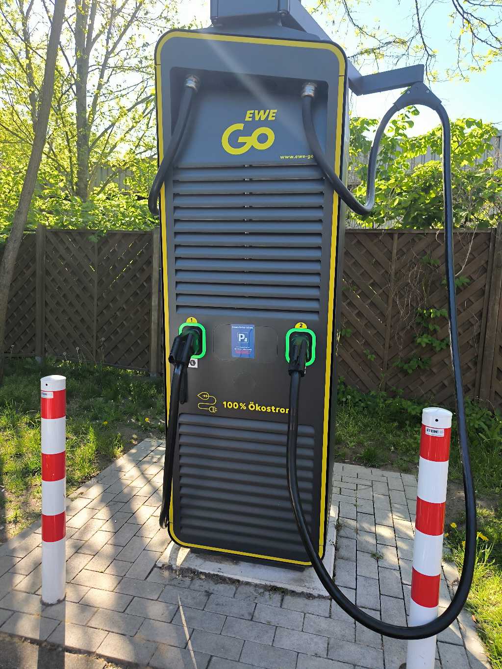 DE*2GO*EMCD0987*1A DE2GOEMCD09871A1 - Charlottenburger Chaussee 49 13597 Berlin