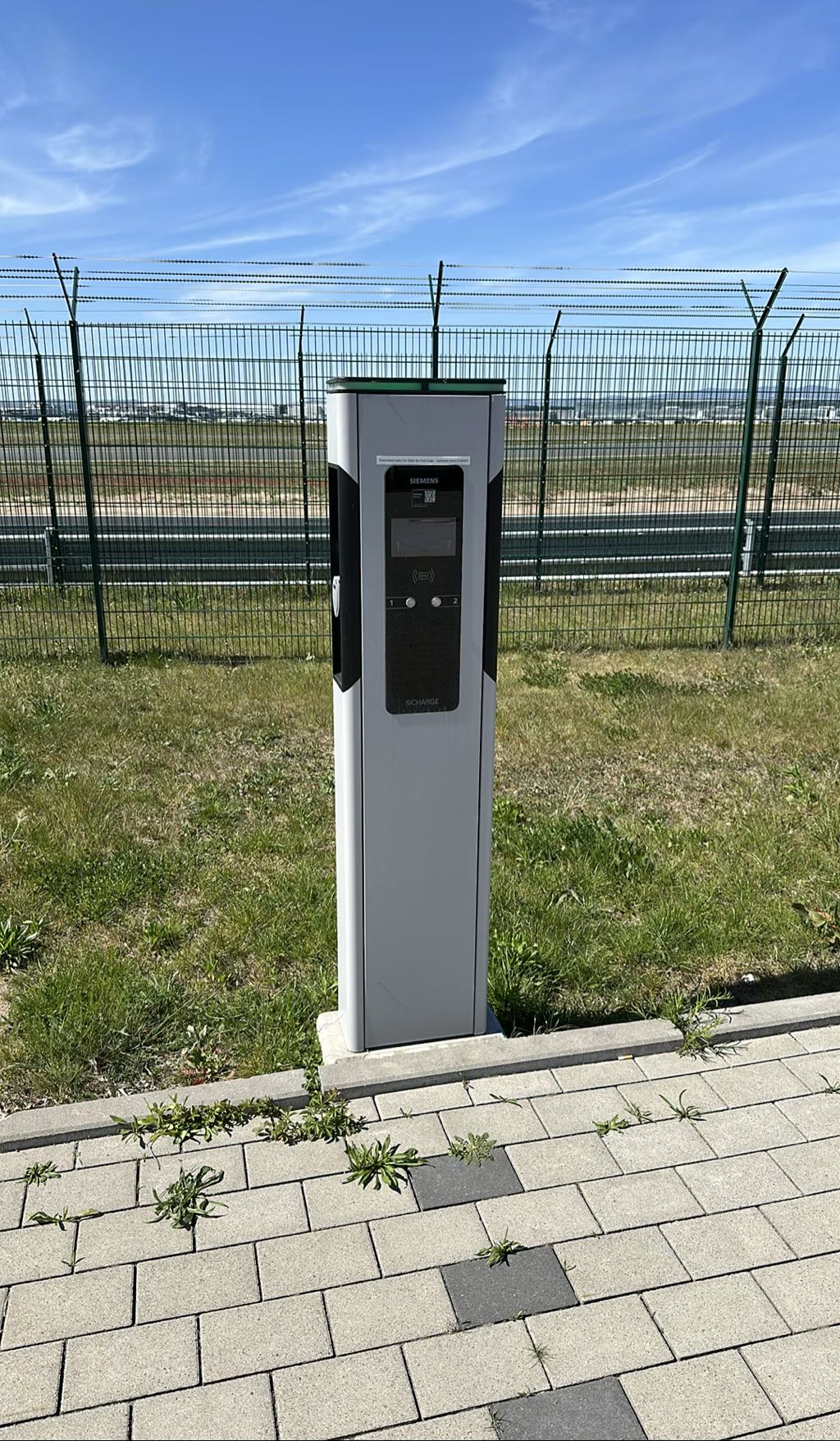 DE*FRA*EIGUDE*FRA183 FRA1831 - Ellis Road 60549 Frankfurt am Main