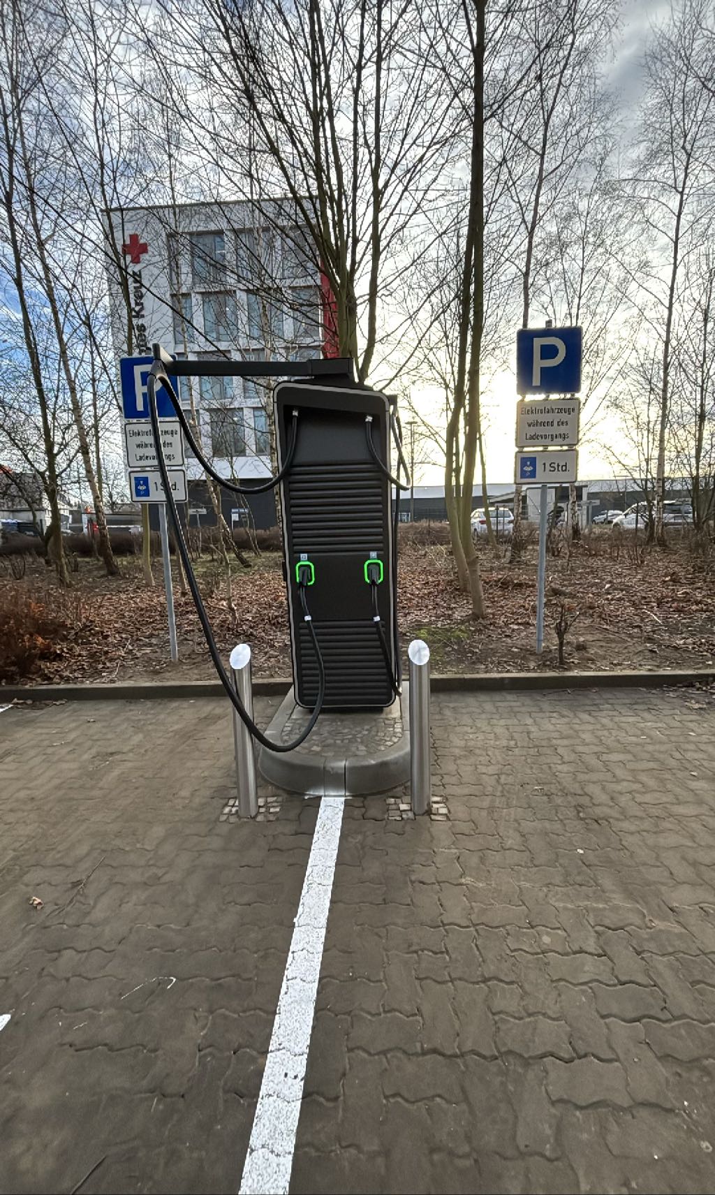 DE*HRO*E4105 41051 - Trelleborger Straße 10 18107 Rostock