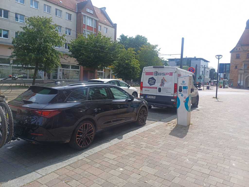 DE*HRO*E4227 42274 - Steinstraße 3 18055 Rostock