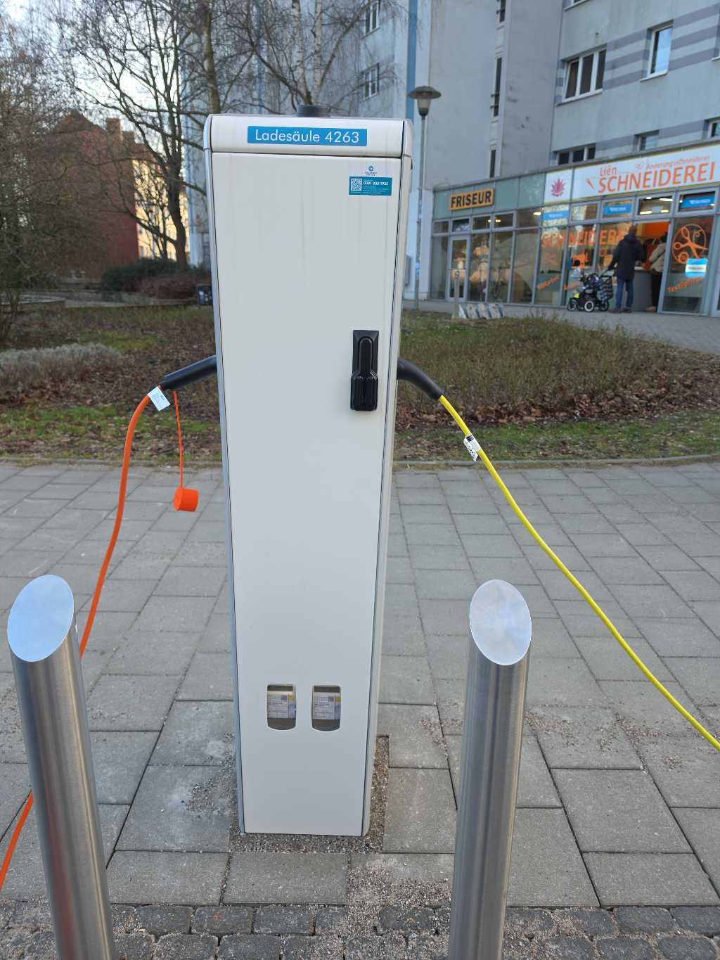 DE*HRO*E4263 42632 - Walter-Stoecker-Straße 1 18069 Rostock