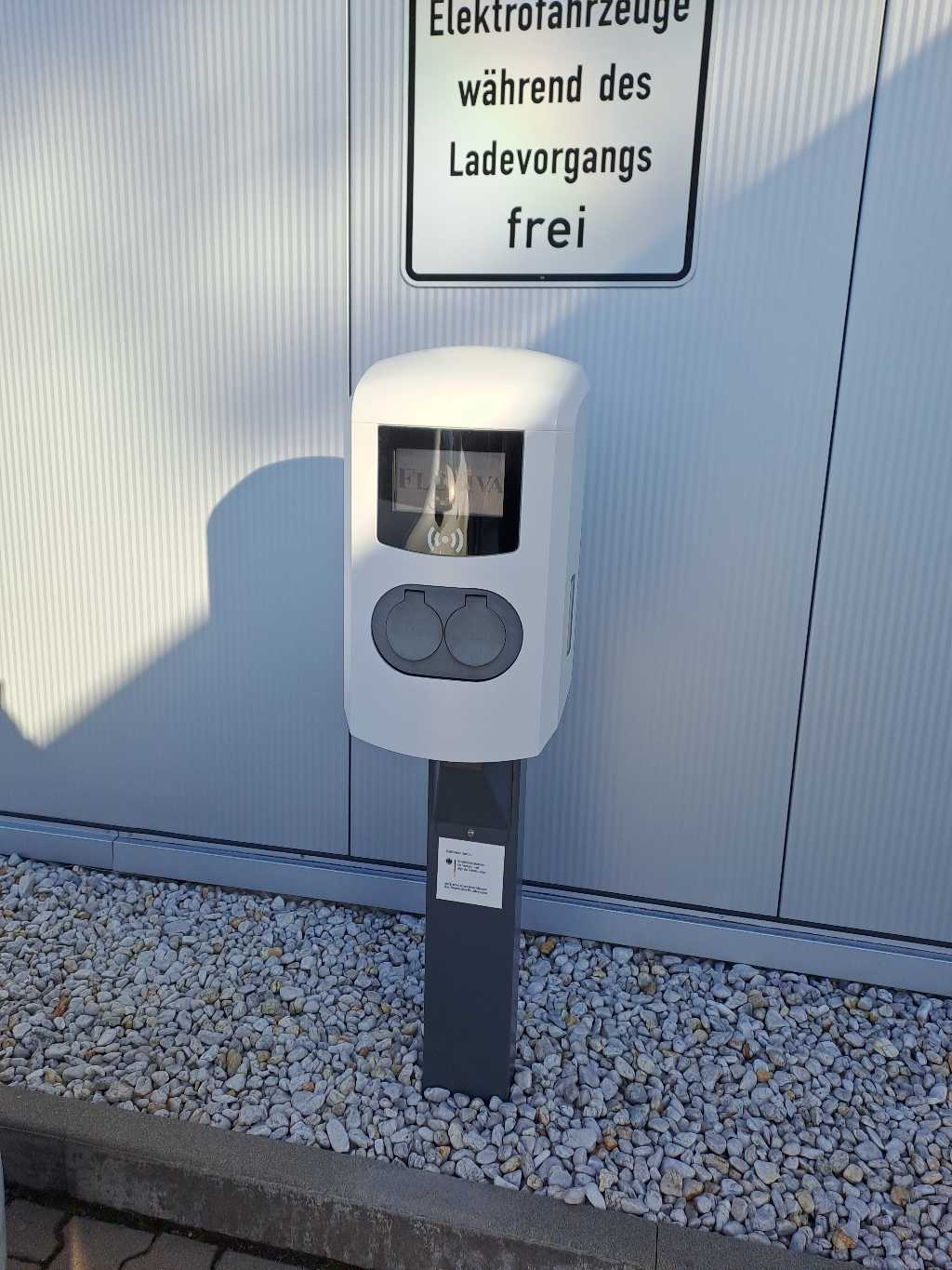 AT*HTB*E1004141 AT*HTB*E1004141 - Gewerbering Süd 1 09439 Amtsberg OT Weißbach