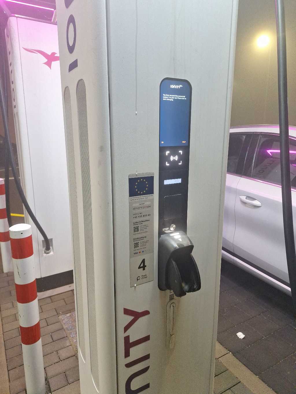 Ladepunkt AT*IOY*E222504 AT*IOY*E222504 - Richard Erlinger Platz 1 7111 Parndorf AT*IOY*E222504 AT*IOY*E222504 - Richard Erlinger Platz 1 7111 Parndorf