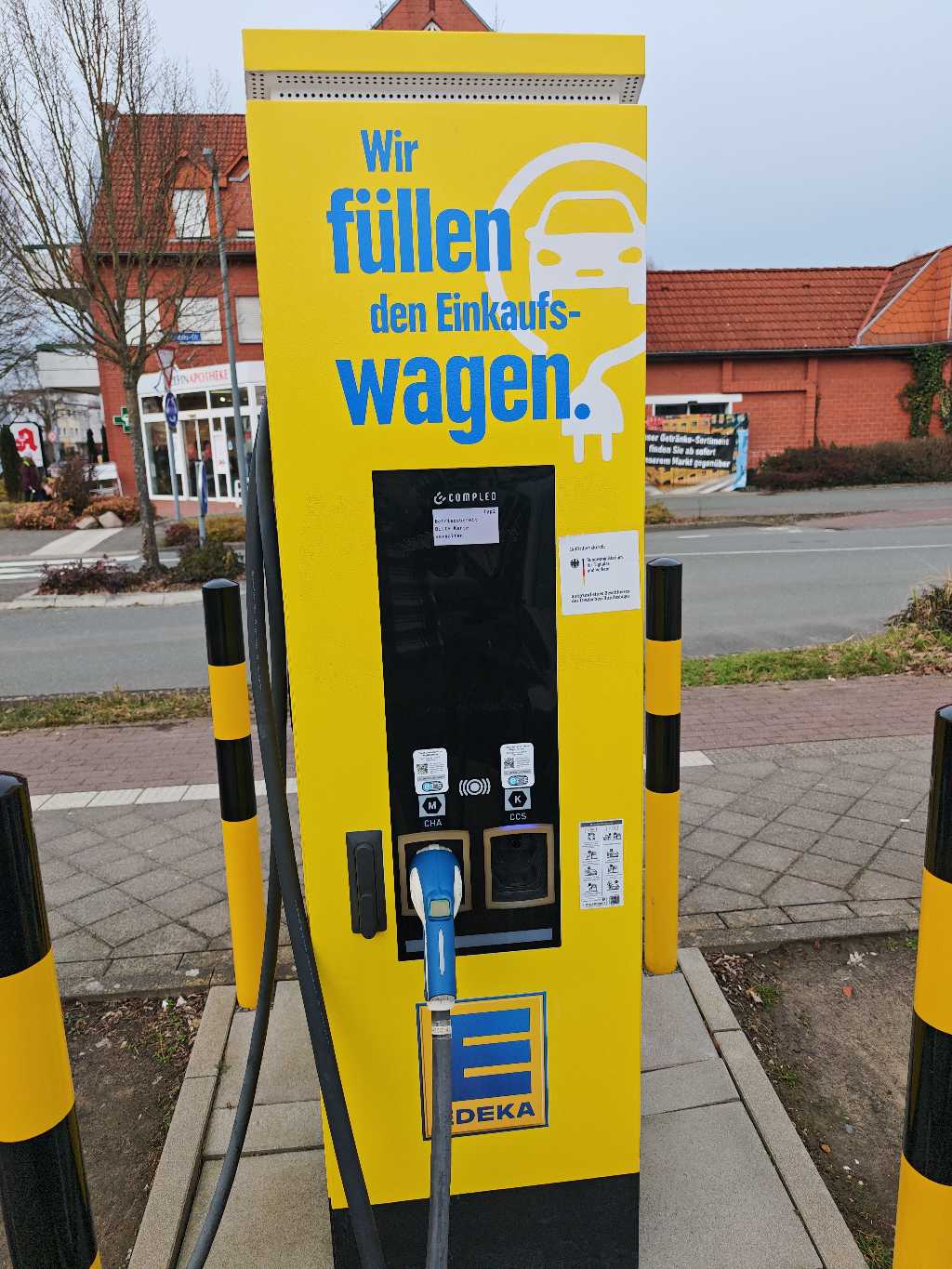 DE*384*E*032383CS0002 DE*384*E*032383CS0002*3 - Otto-Hahn-Str. 19 59557 Lippstadt