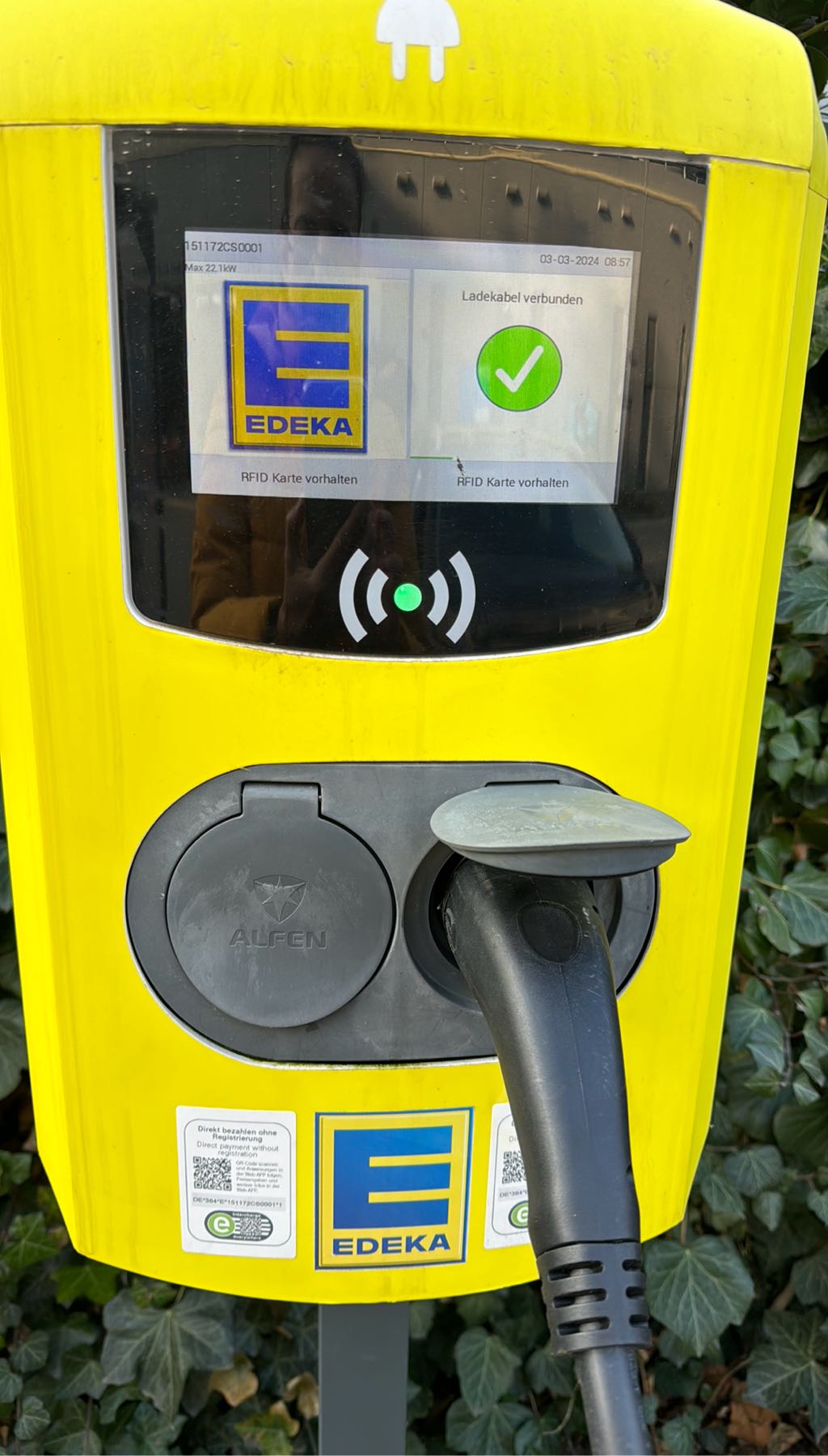 Ladepunkt DE*384*E*151172CS0002 DE*384*E*151172CS0002*1 - Holbeinstr. 60 01307 Dresden DE*384*E*151172CS0002 DE*384*E*151172CS0002*1 - Holbeinstr. 60 01307 Dresden