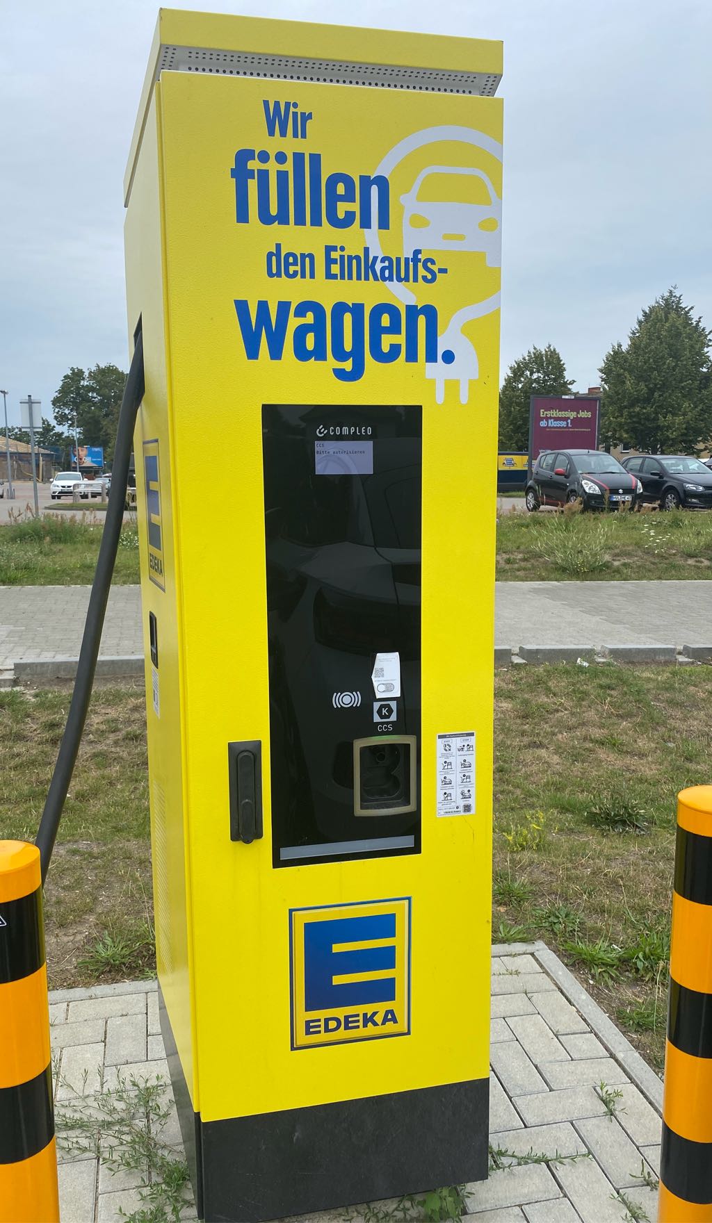 DE*384*E*156363CS0001 DE*384*E*156363CS0001*1 - Berliner Allee 31 16833 Fehrbellin