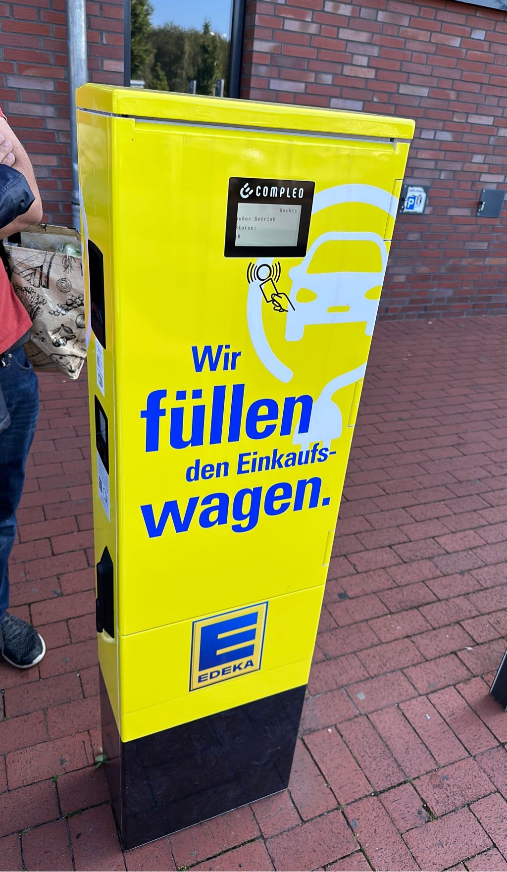 Ladepunkt DE*384*E*165050CS0001 DE*384*E*165050CS0001*1 - Heisenbergstraße 14 30627 Hannover DE*384*E*165050CS0001 DE*384*E*165050CS0001*1 - Heisenbergstraße 14 30627 Hannover