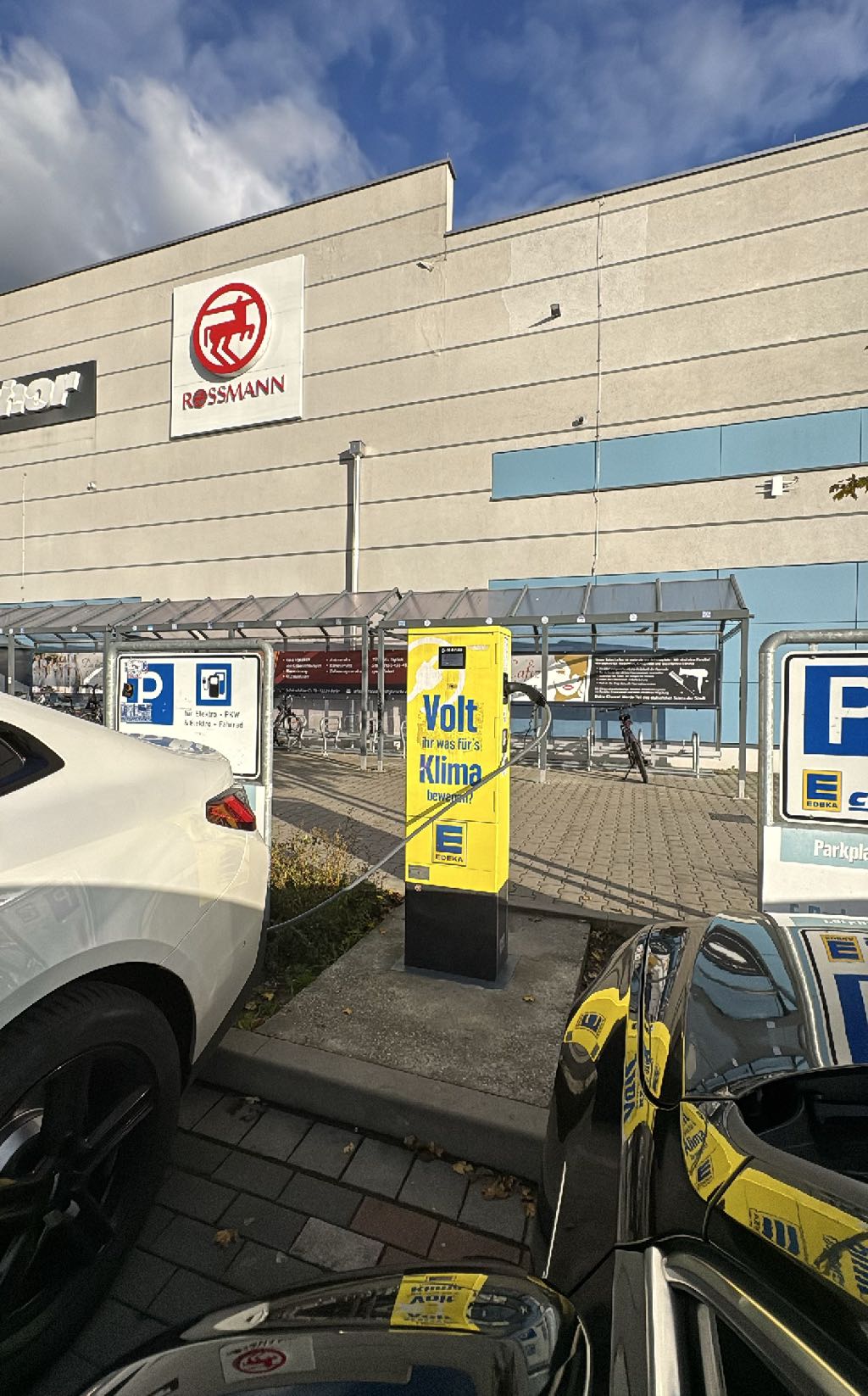 DE*384*E*165077CS0001 DE*384*E*165077CS0001*1 - Siriusstraße 1 12524 Berlin