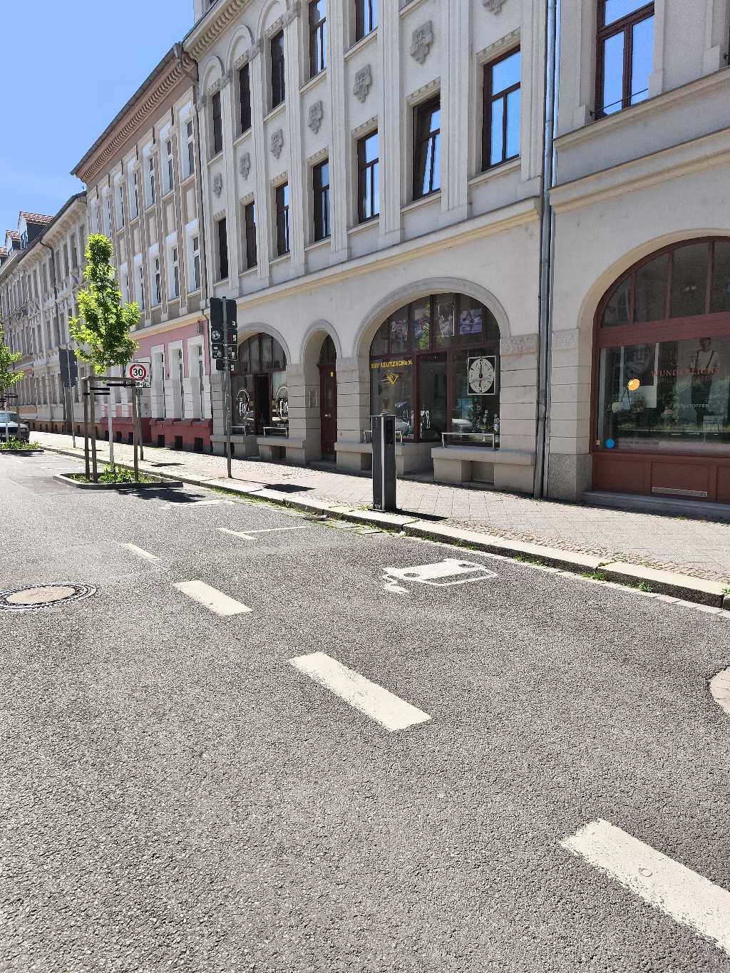 DE*961*E0341*0063 DE*961*E0341*0063 - Hans-Driesch-Str. 40 04179 Leipzig