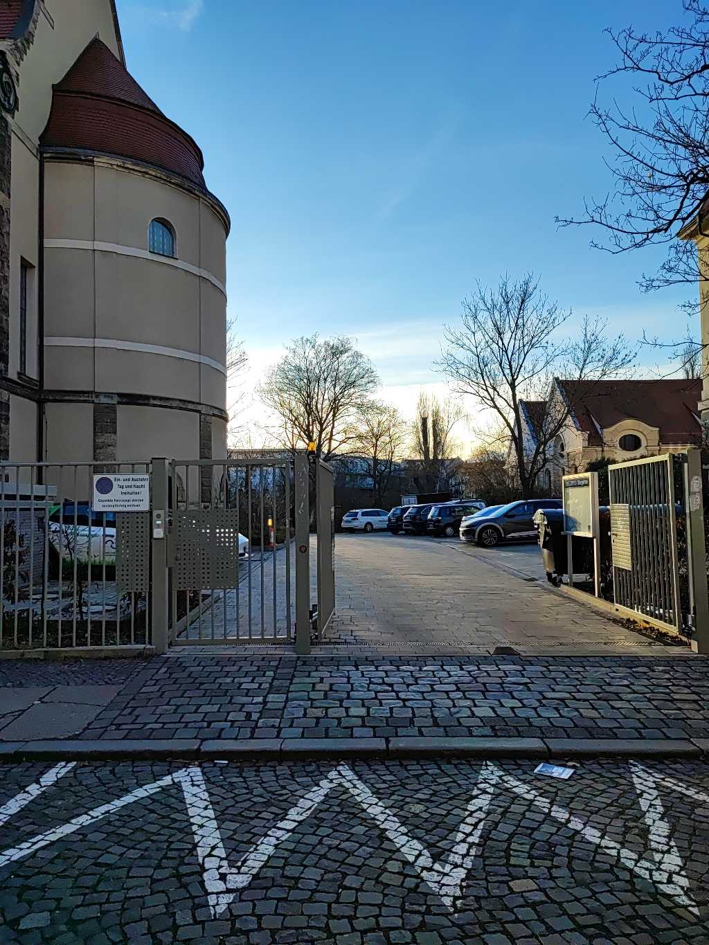 DE*961*E0341*0144 DE*961*E0341*0144*2 - Helmholtzstr. 17 04177 Leipzig