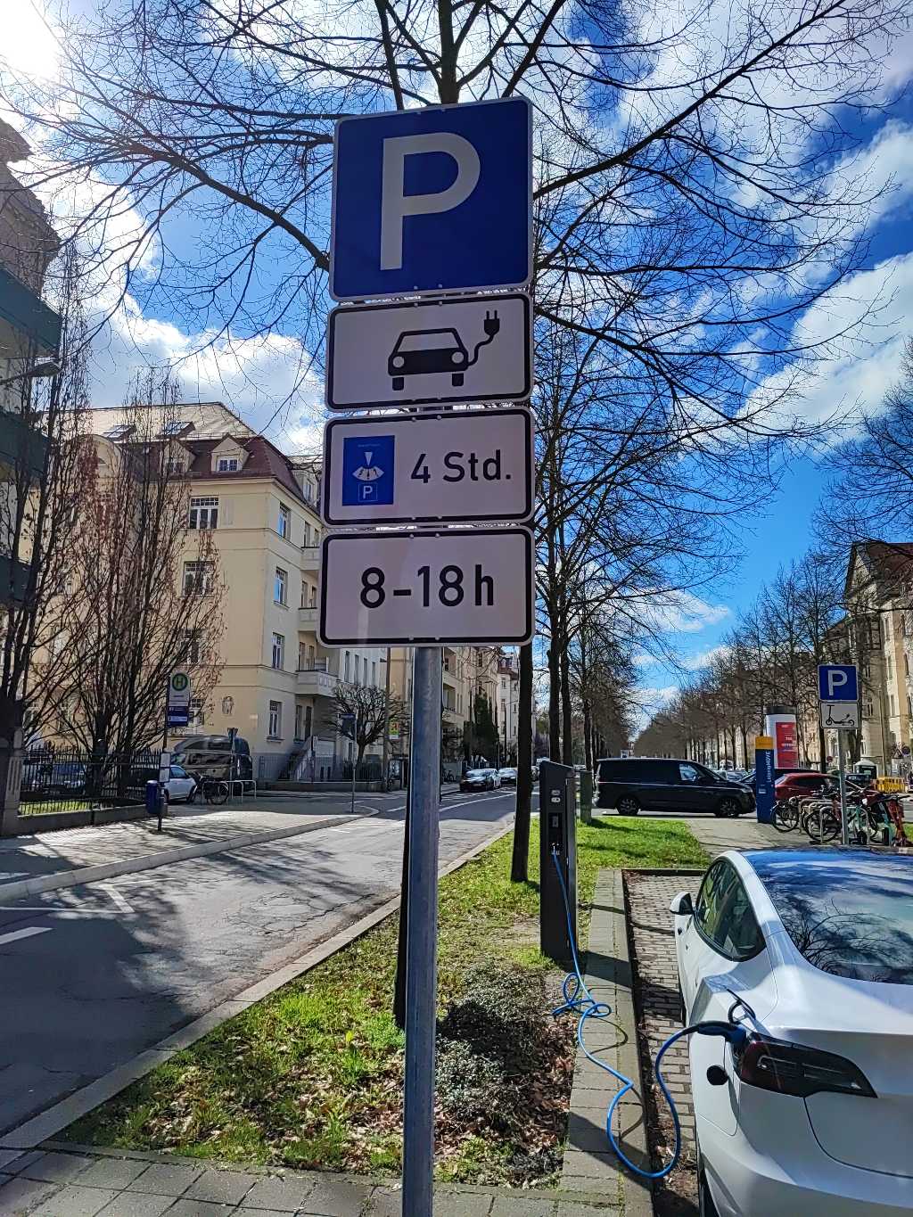 DE*961*E0341*0201 DE*961*E0341*0201 - August-Bebel-Straße 65 04275 Leipzig