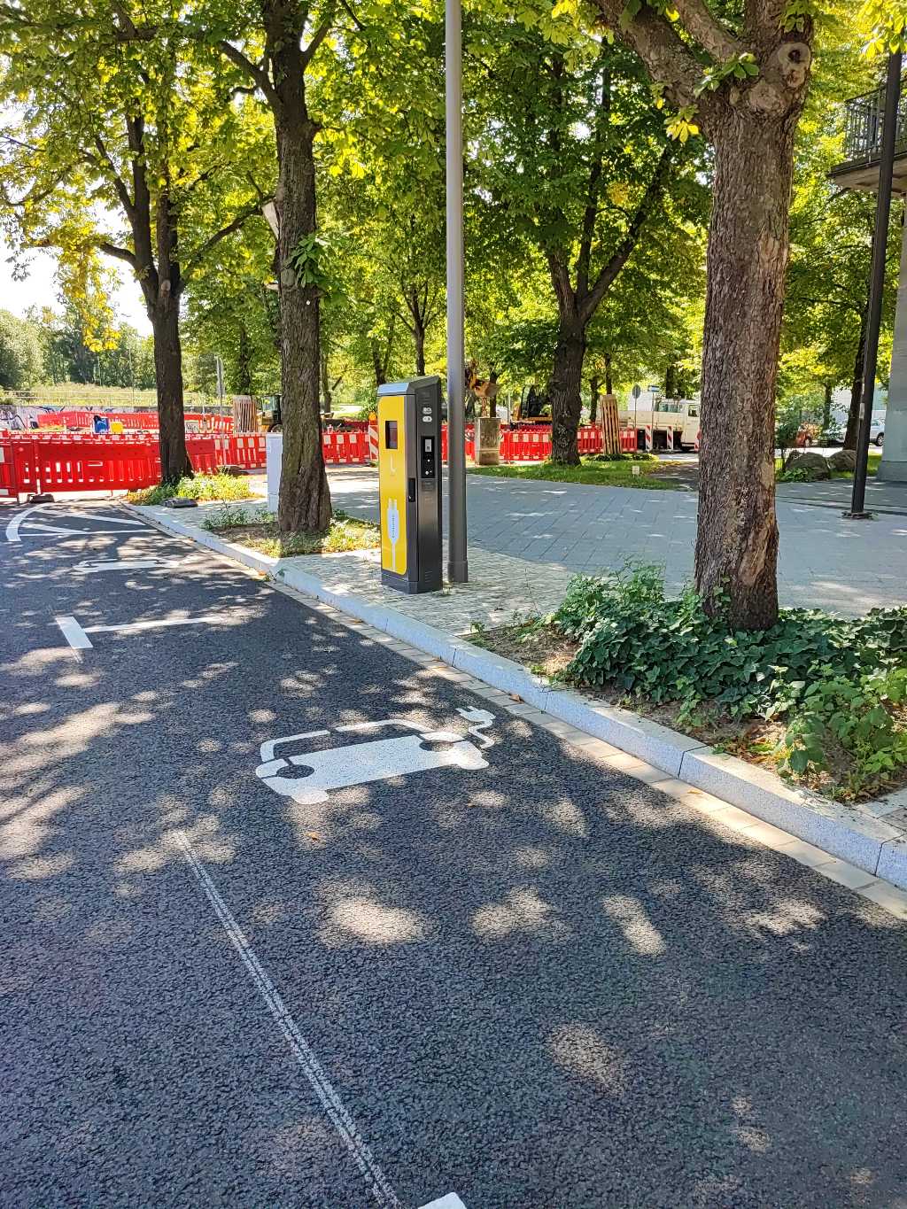 DE*961*E0341*0211 DE*961*E0341*0211 - Straße des 18 Oktober 48 04103 Leipzig