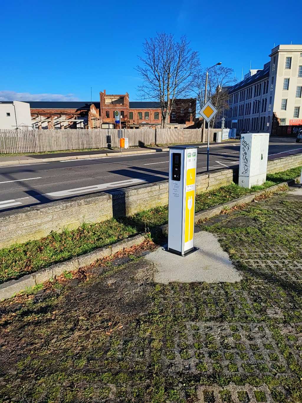 DE*961*E0341*0243 DE*961*E0341*0243 - Niedermeyerstr. 2 04179 Leipzig