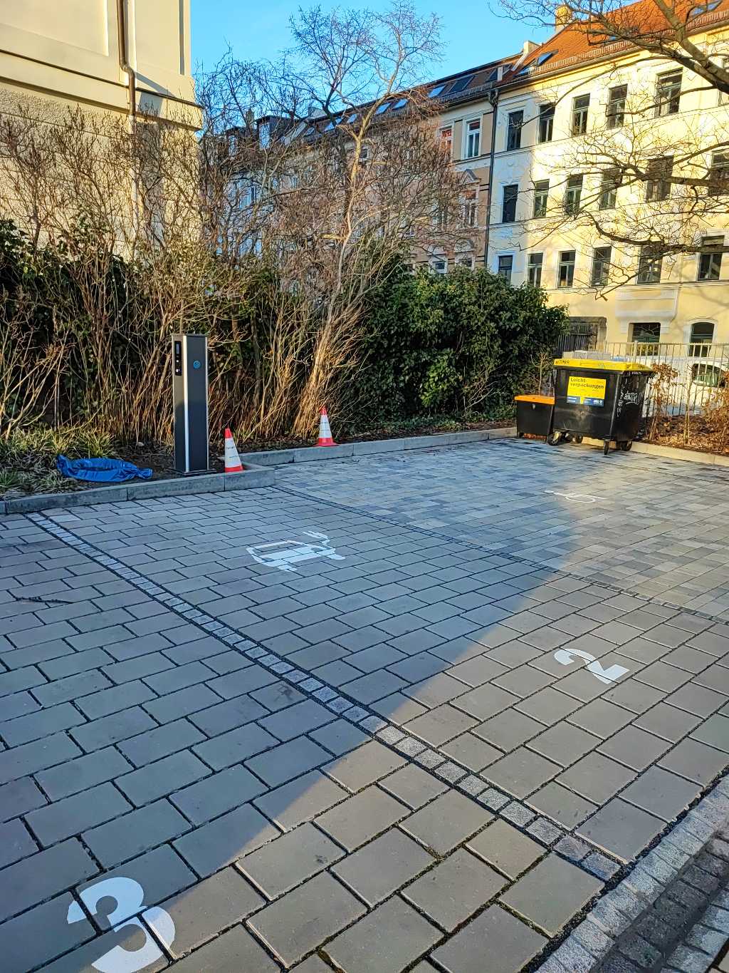 DE*961*E0341*0253 DE*961*E0341*0253 - Helmholtzstr. 17 04177 Leipzig