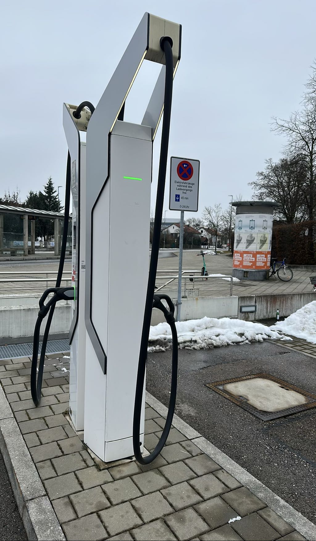 Ladepunkt DE*AUC*E02E*H00001 DE*AUC*E02E*H00001*2 - Auto-Union-Straße (Forum) 1 85057 Ingolstadt DE*AUC*E02E*H00001 DE*AUC*E02E*H00001*2 - Auto-Union-Straße (Forum) 1 85057 Ingolstadt