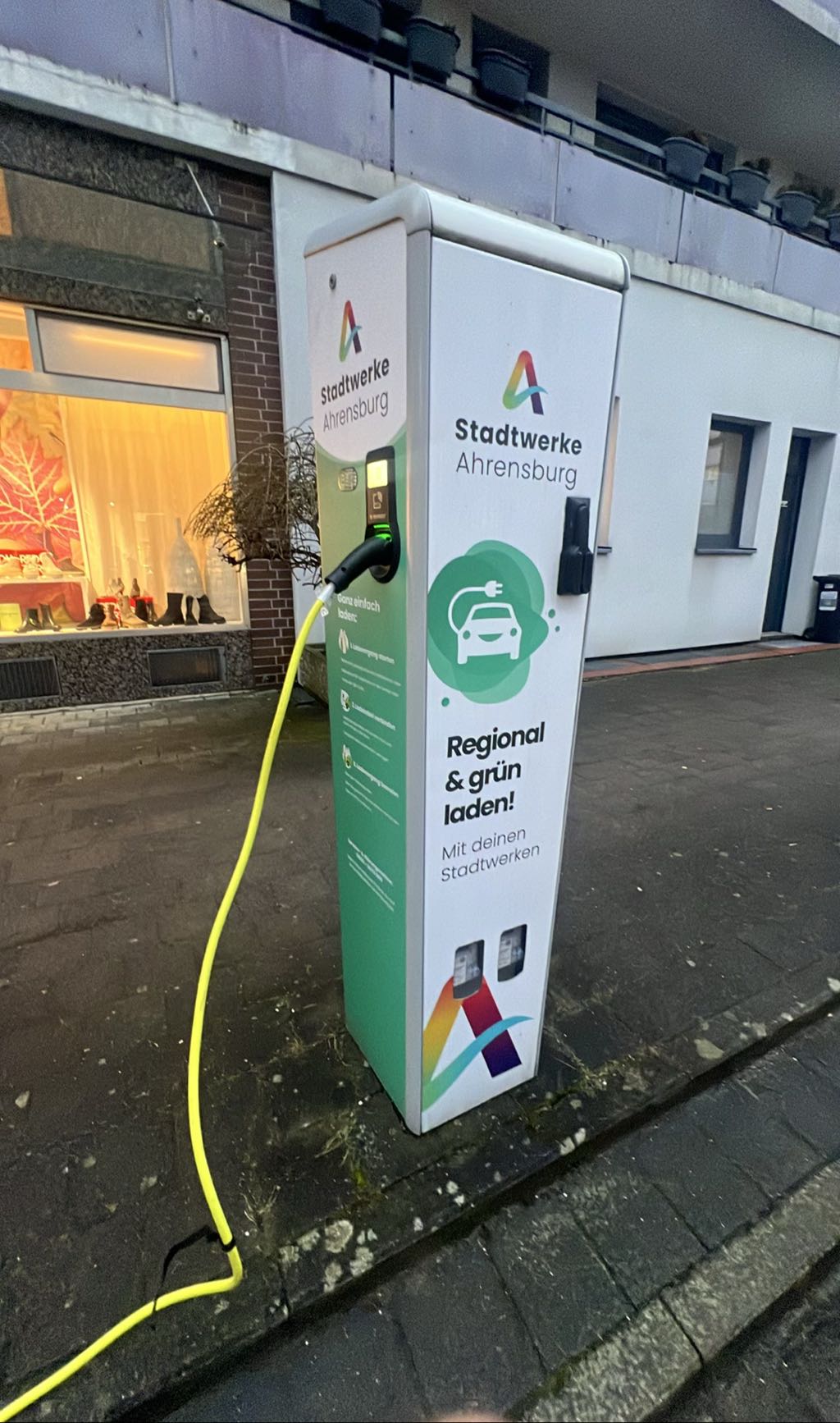 Ladepunkt DE*BDO*E041878379 DE*BDO*E041878379*2 - Rathausstraße 16 22926 Ahrensburg DE*BDO*E041878379 DE*BDO*E041878379*2 - Rathausstraße 16 22926 Ahrensburg