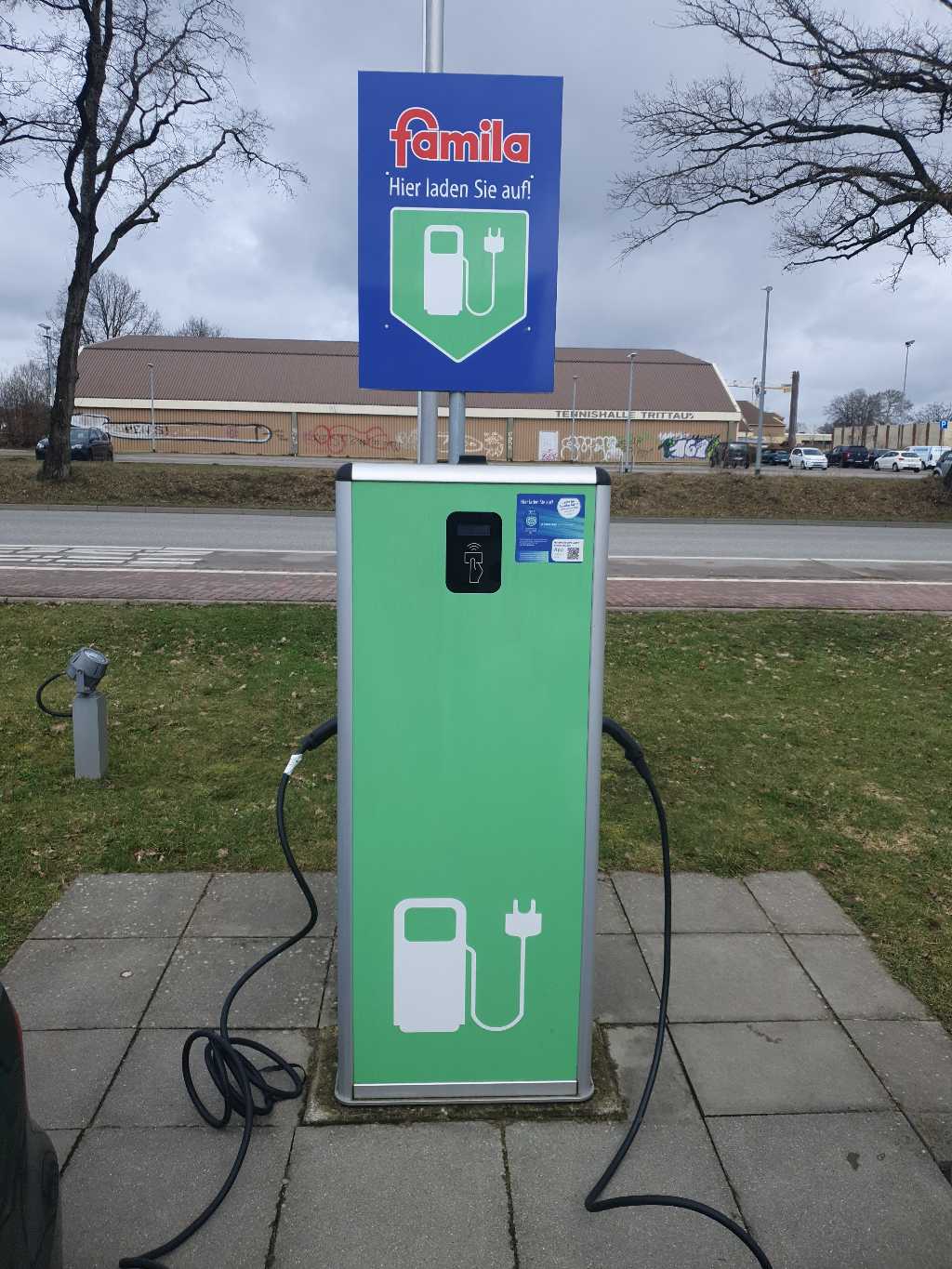 Charging Point DE*BDO*E585783678 DE*BDO*E585783678*1 - Großenseer 7b 22946 Trittau DE*BDO*E585783678 DE*BDO*E585783678*1 - Großenseer 7b 22946 Trittau