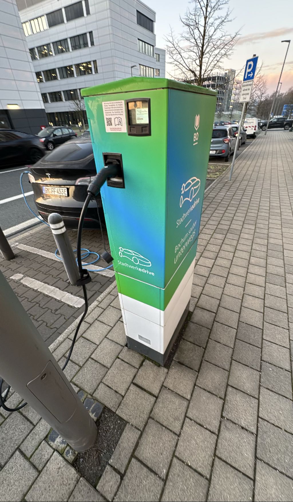 DE*BOX*EAC0114 DE*BOX*EAC0114 - Suttner-Nobel-Allee 3 44803 Bochum