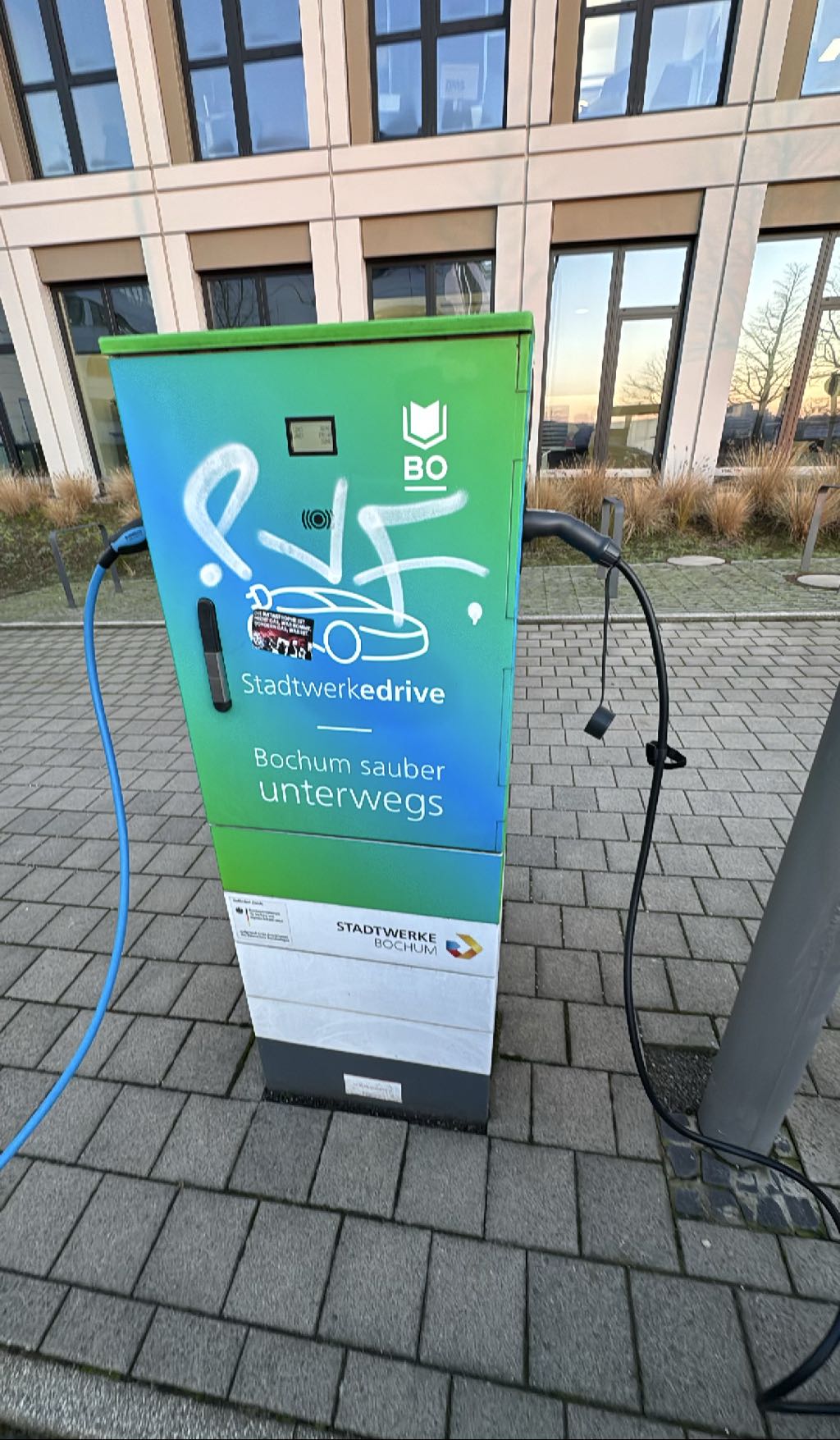 DE*BOX*EAC0114 DE*BOX*EAC0114 - Suttner-Nobel-Allee 3 44803 Bochum