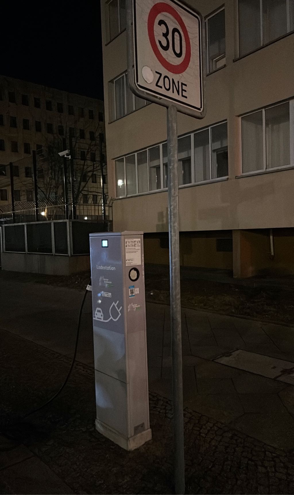 DE*BSW*E603613 DE*BSW*E603613*613 - Mauerstr. 32 10117 Berlin