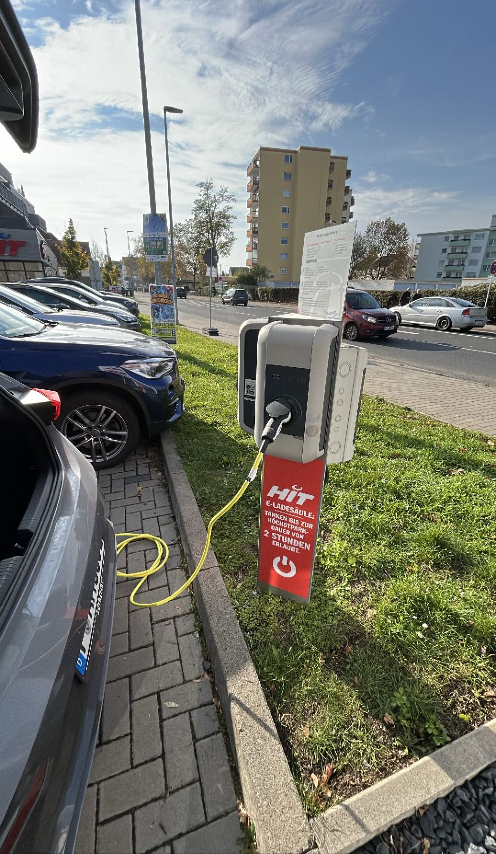 Charging Point DE*CM2*E1100004*AC001 DE*CM2*E1100004*AC001 - Nordenstädter Straße 33 65239 Hochheim am Main DE*CM2*E1100004*AC001 DE*CM2*E1100004*AC001 - Nordenstädter Straße 33 65239 Hochheim am Main