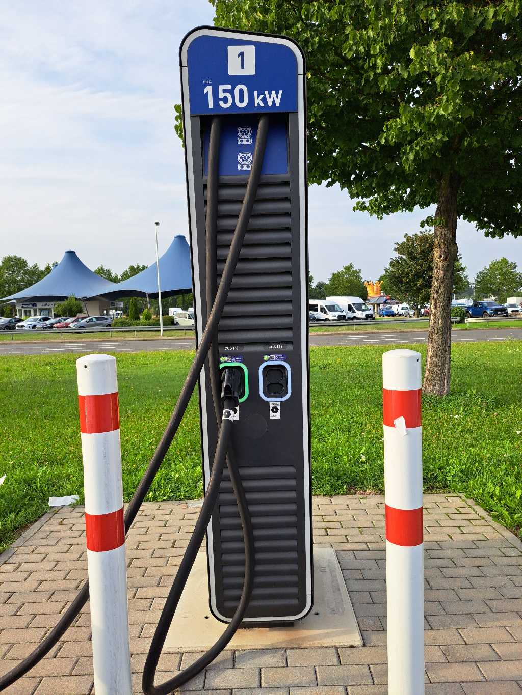 Charging Point DE*EBW*E901161 DE*EBW*E901161*1 - Waldenburger Straße 175 08371 Glauchau DE*EBW*E901161 DE*EBW*E901161*1 - Waldenburger Straße 175 08371 Glauchau