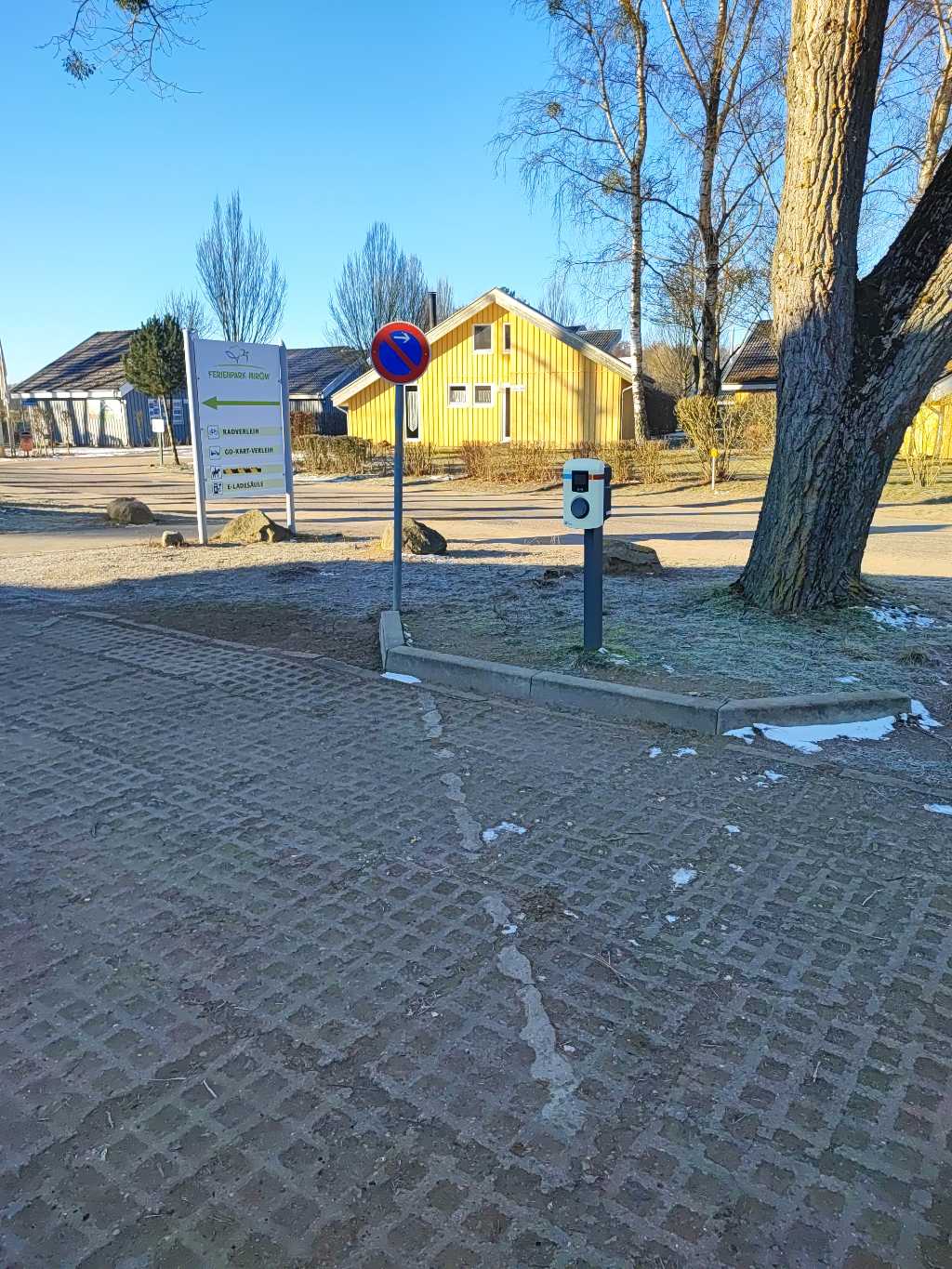 DE*EDR*E22001647 DE*EDR*E22001647*1 - Walter-Gotsmann-Straße 2 17252 Mirow