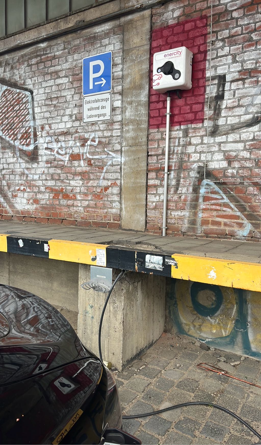 DE*ENC*ELA000044*001*A DE*ENC*ELA000044*001*A - Stockmeyerstraße 41 20457 Hamburg