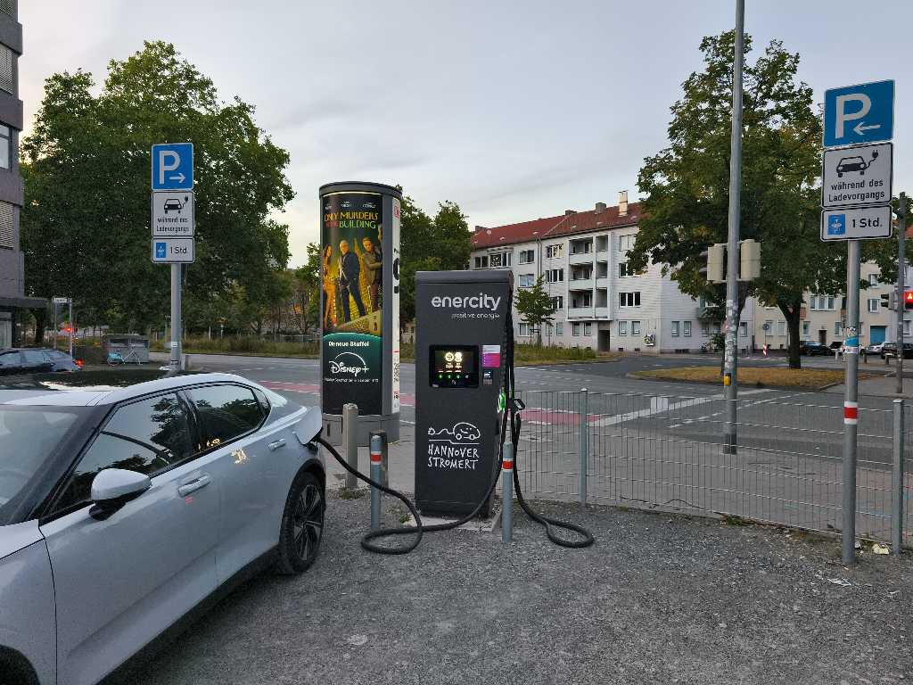DE*ENC*ELA000416*001*B DE*ENC*ELA000416*001*B - Hamburger Allee 30161 Hannover