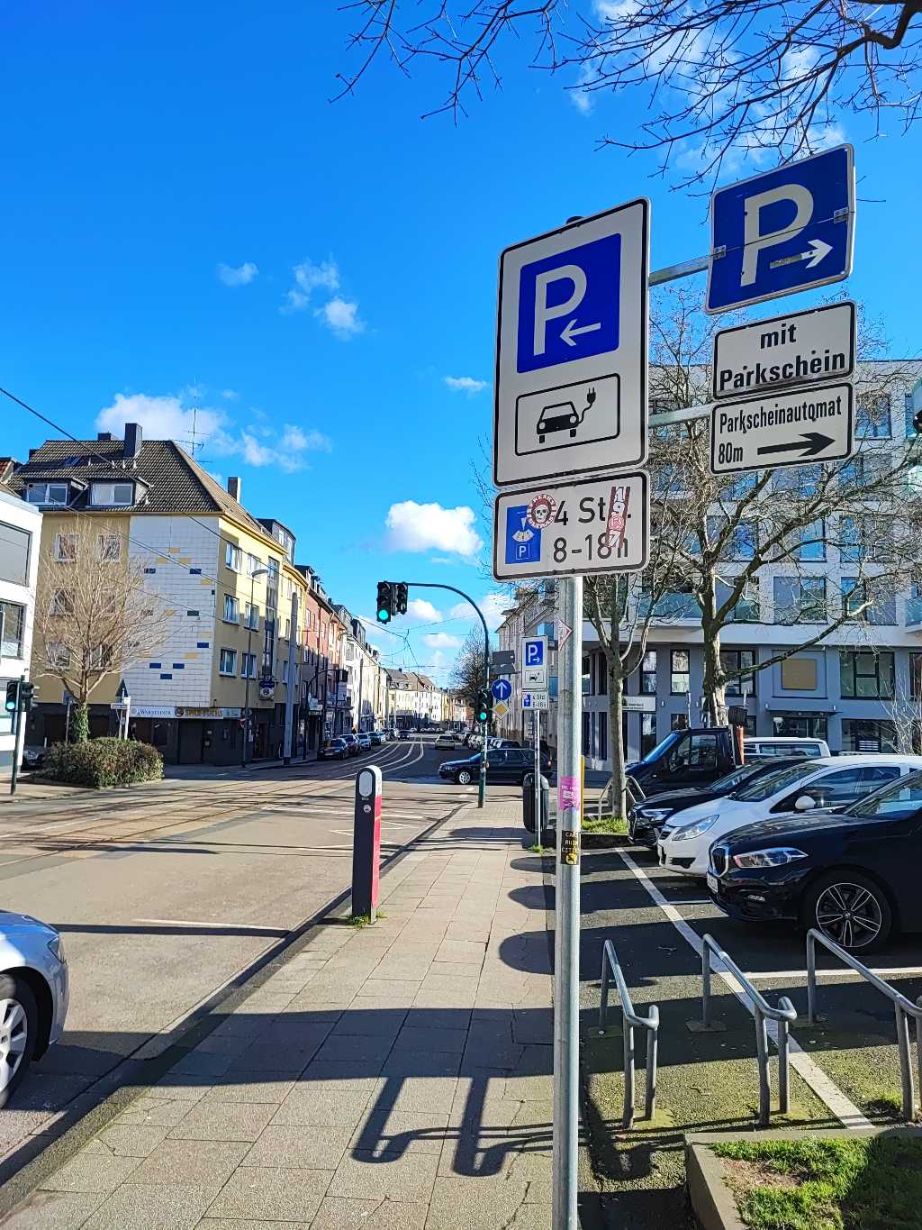 DE*EON*E000143 DE*EON*E000143 - Rüttenscheider Platz 14 45130 Essen