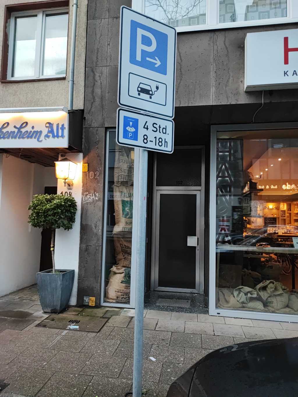 DE*EON*E000424 DE*EON*E000424 - Kastanienalle 102 45127 Essen