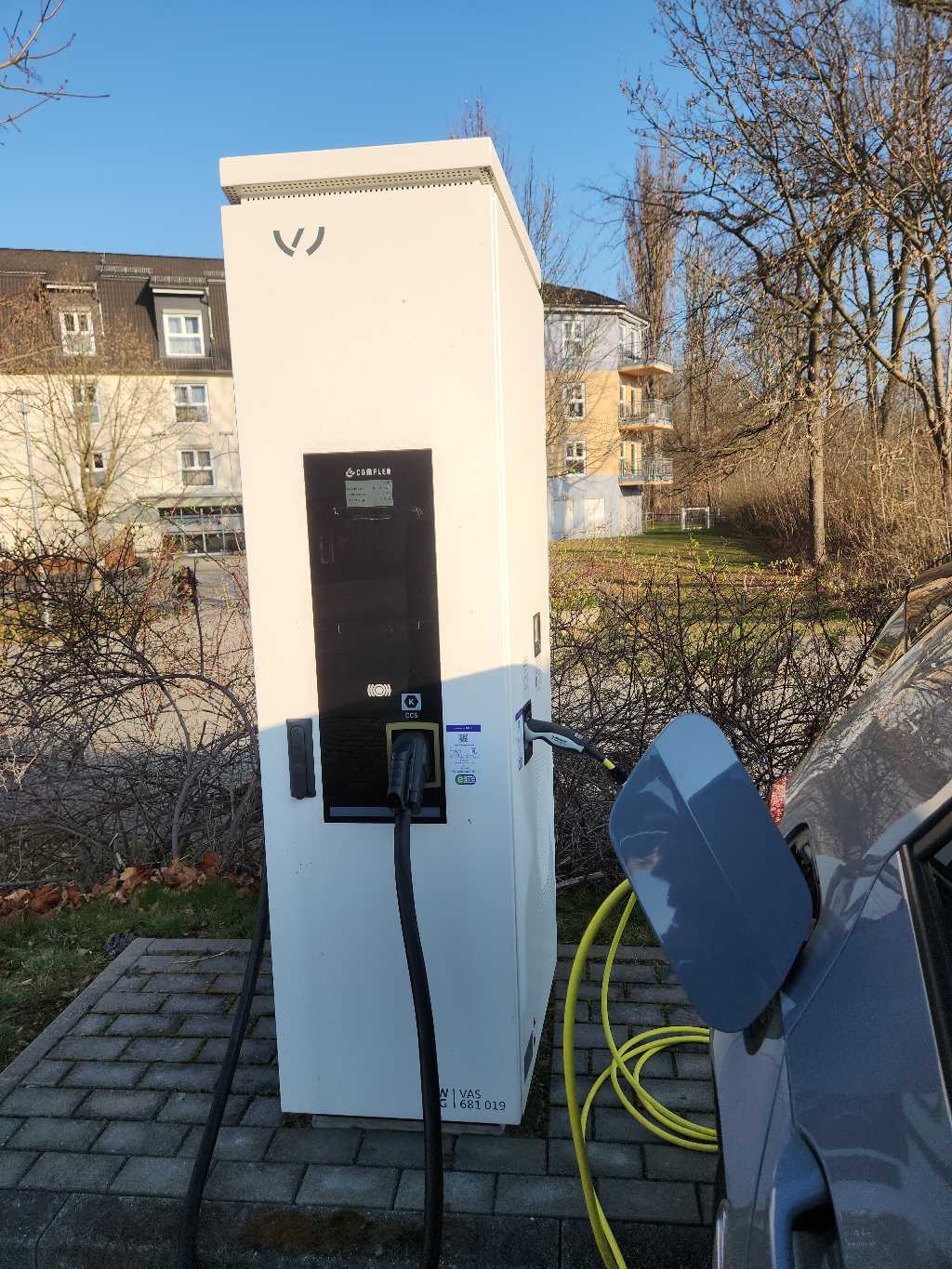 Charging Point DE*GCE*EACCR272941 DE*GCE*EACCR272941 - Limbacher Straße 110-112 09116 Chemnitz DE*GCE*EACCR272941 DE*GCE*EACCR272941 - Limbacher Straße 110-112 09116 Chemnitz