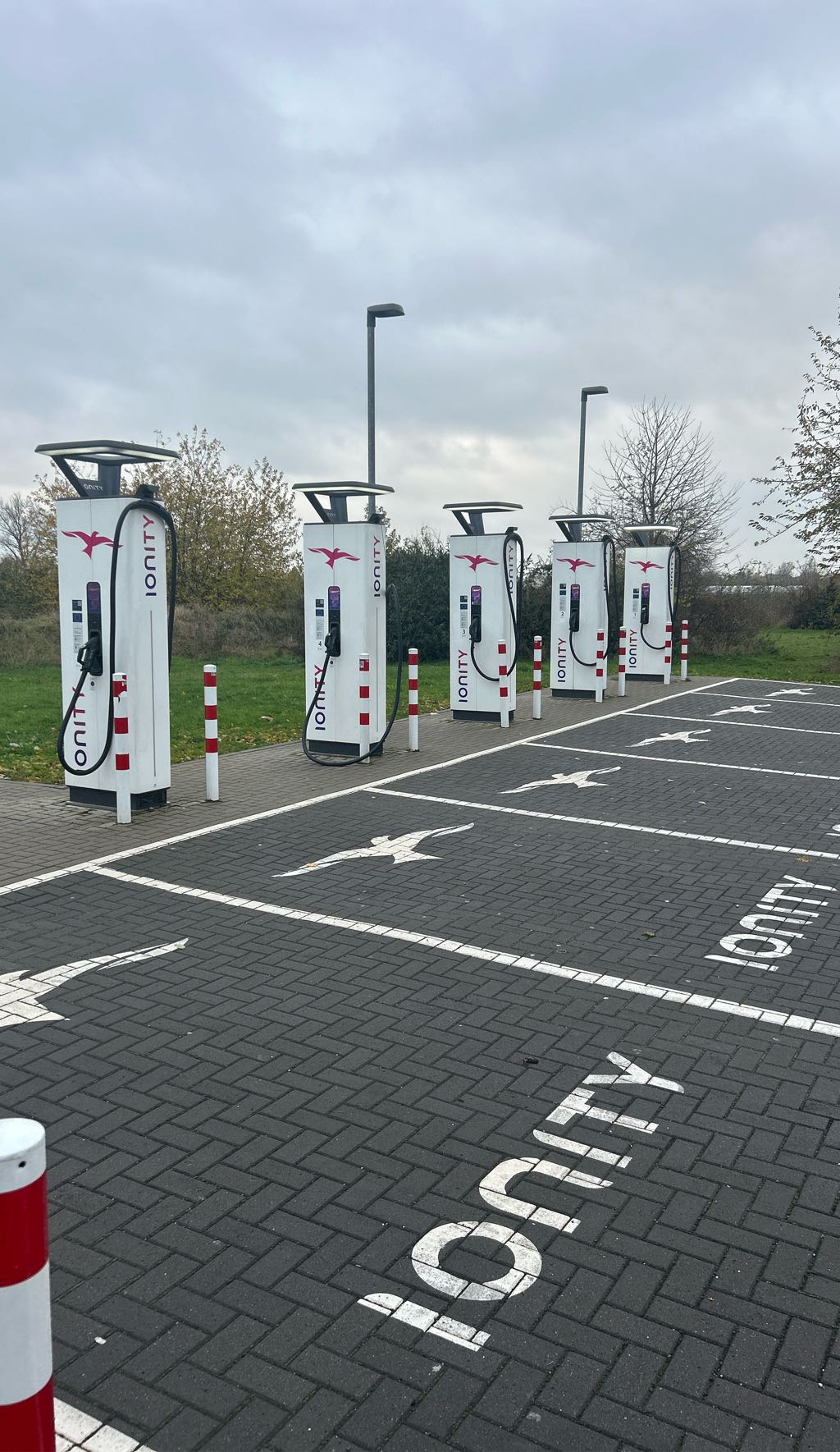 Ladepunkt DE*IOY*E209703 DE*IOY*E209703 - Zum Raukler 39326 Hohenwarsleben DE*IOY*E209703 DE*IOY*E209703 - Zum Raukler 39326 Hohenwarsleben