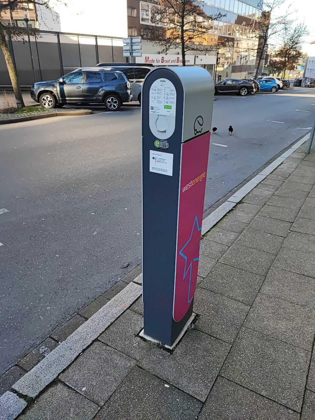 DE*ISE*E0007284 DE*ISE*E0007284 - III. Hagen 37 45127 Essen
