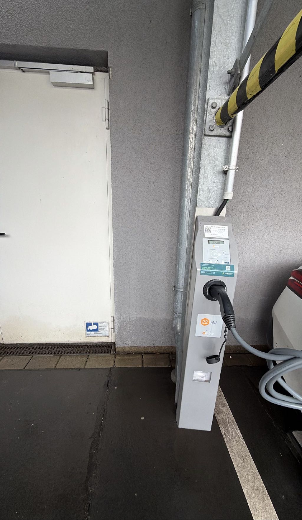 DE*LAD*EGRUEN10050 K0050-1 - Sankt-Apern-Straße 32 ecke Helenstraße 11 50667 Köln