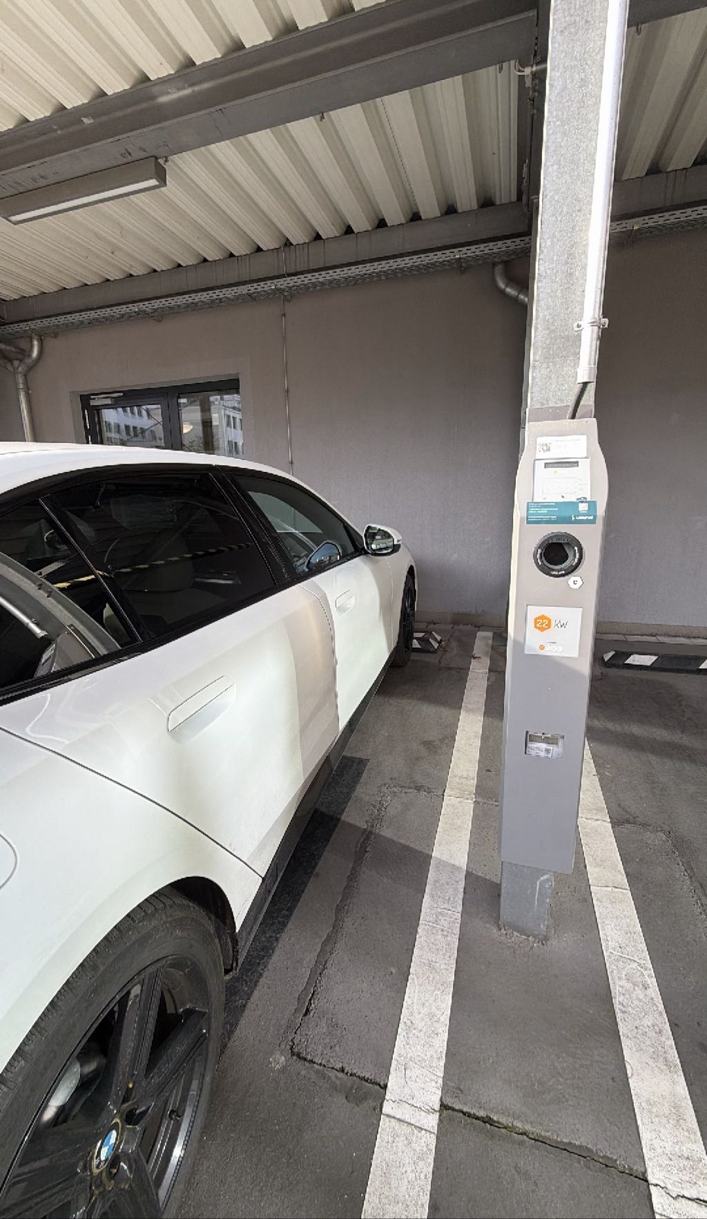 DE*LAD*EGRUEN10053 K0053-1 - Sankt-Apern-Straße 32 ecke Helenstraße 11 50667 Köln