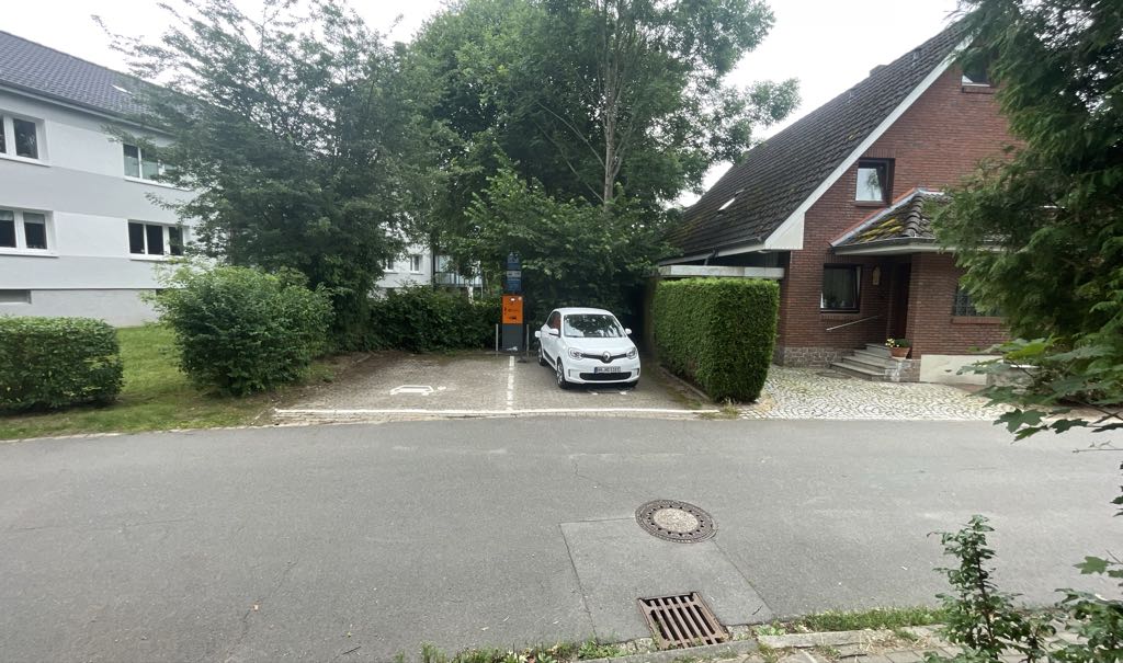 DE*451*ENEUL003 NEUL00302 - Roseneck 36 22927 Großhansdorf