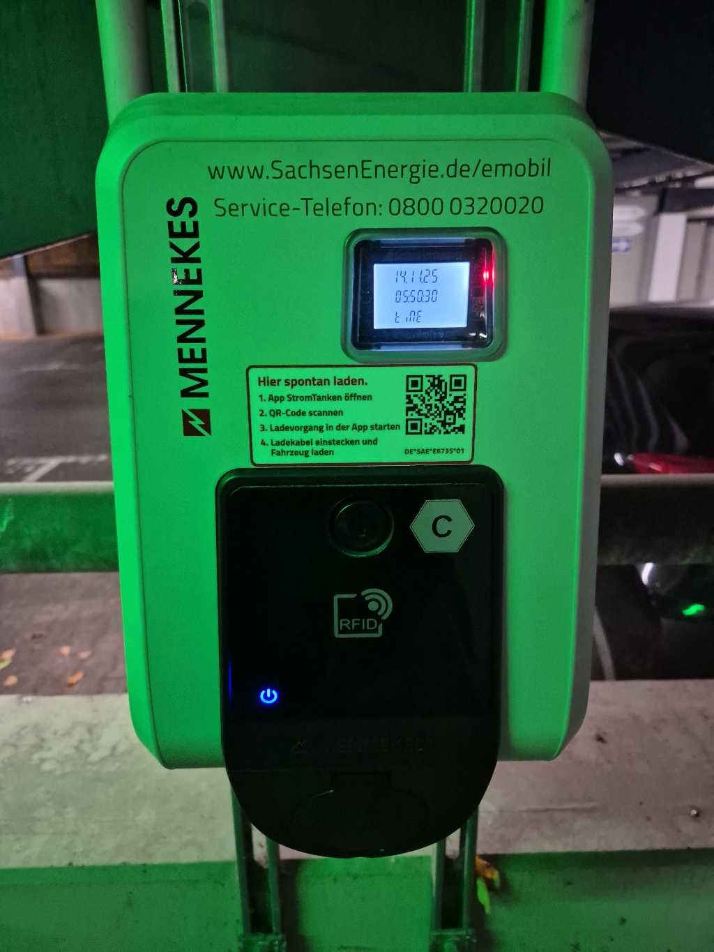 DE*SAE*E6735 67351 - Fiedlerstr. 19 01307 Dresden