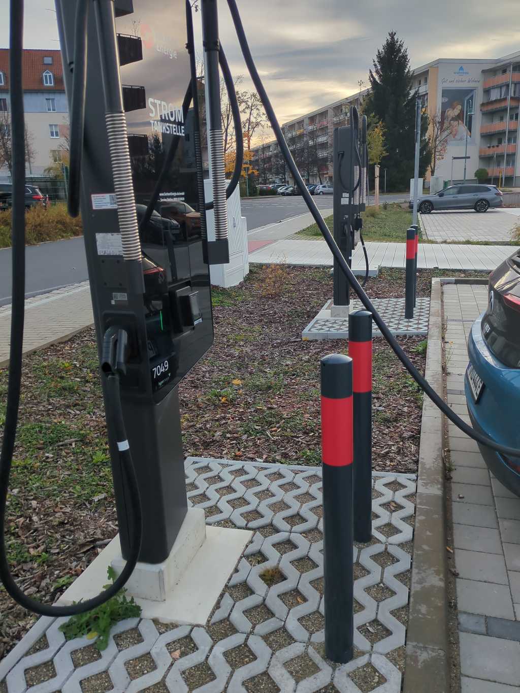 DE*SAE*E7049 70492 - Neratovicer Straße 1 01454 Radeberg