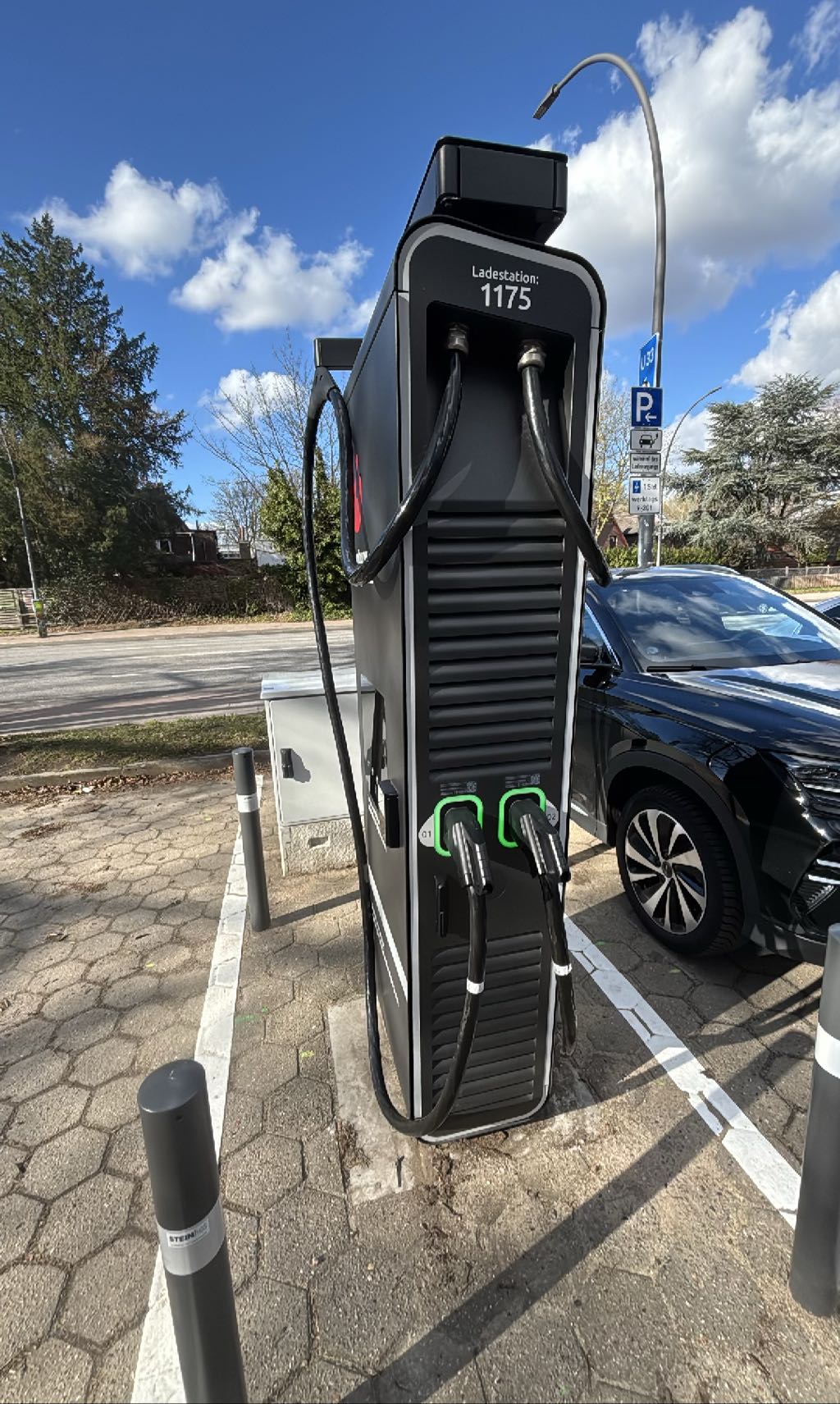 DE*HHM*E1175 11752 - Volksparkstraße 7 22525 Hamburg