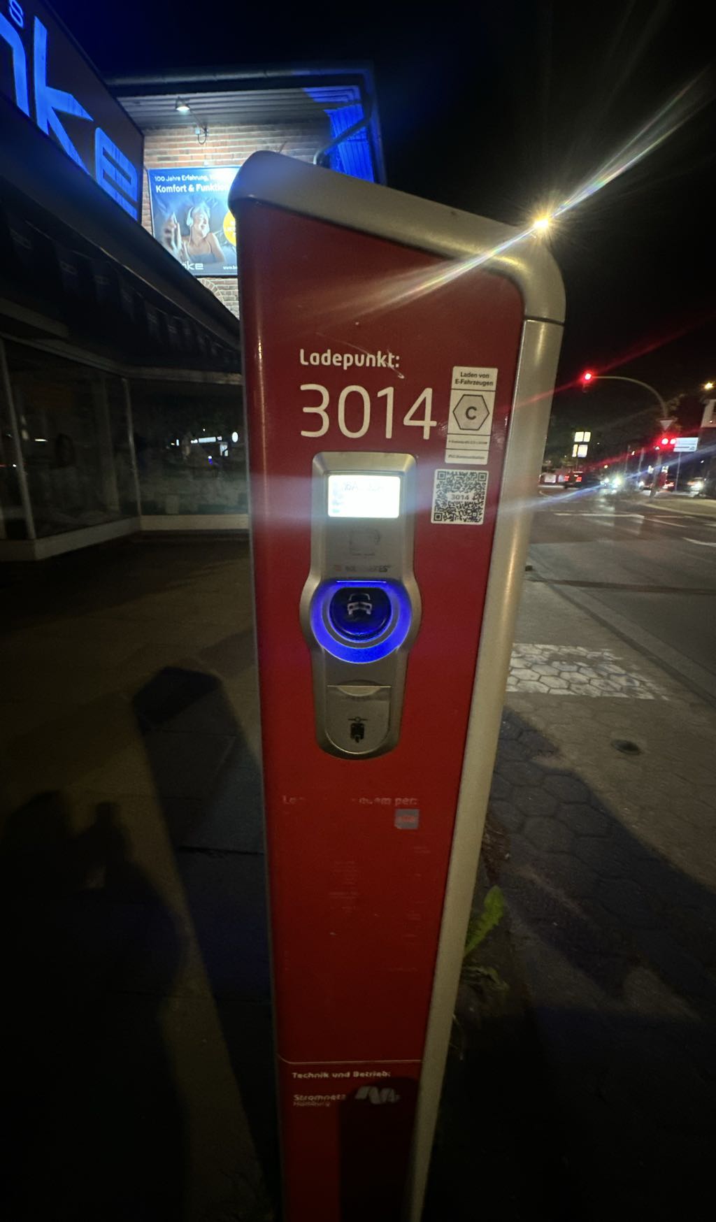 DE*HHM*E301 3015 - Waldweg 4 22393 Hamburg