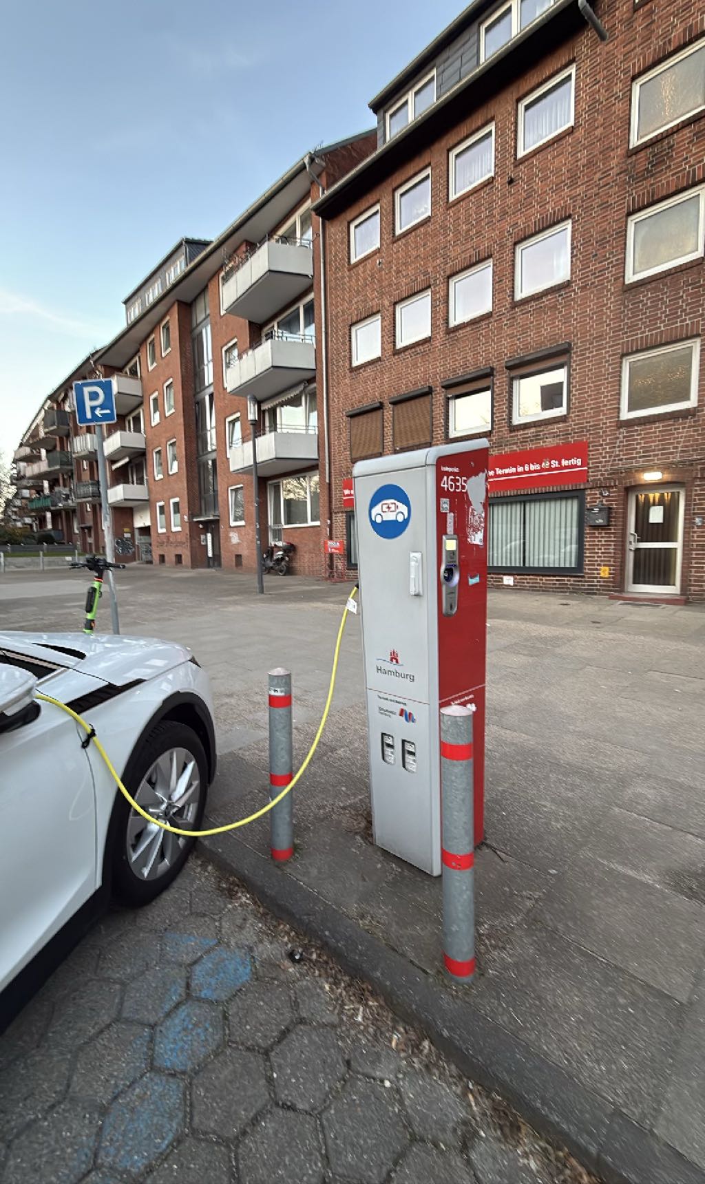 DE*HHM*E463 4634 - Burgstraße 12 20535 Hamburg