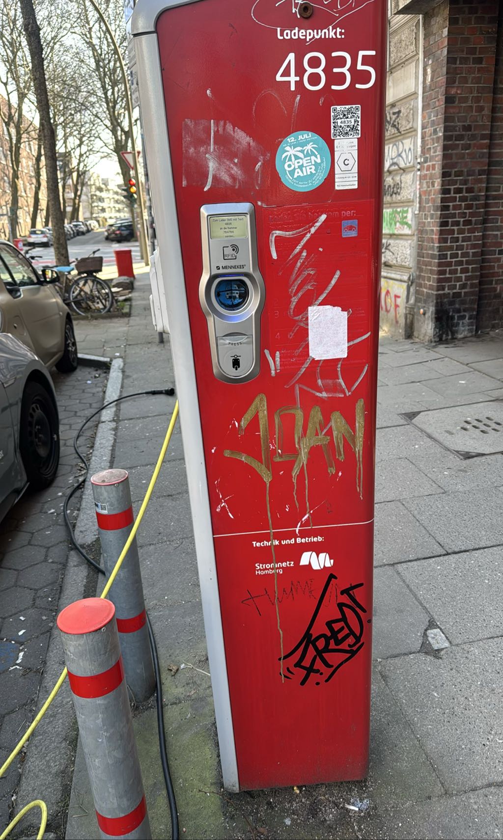 DE*HHM*E483 4834 - Fährstraße 10 21107 Hamburg