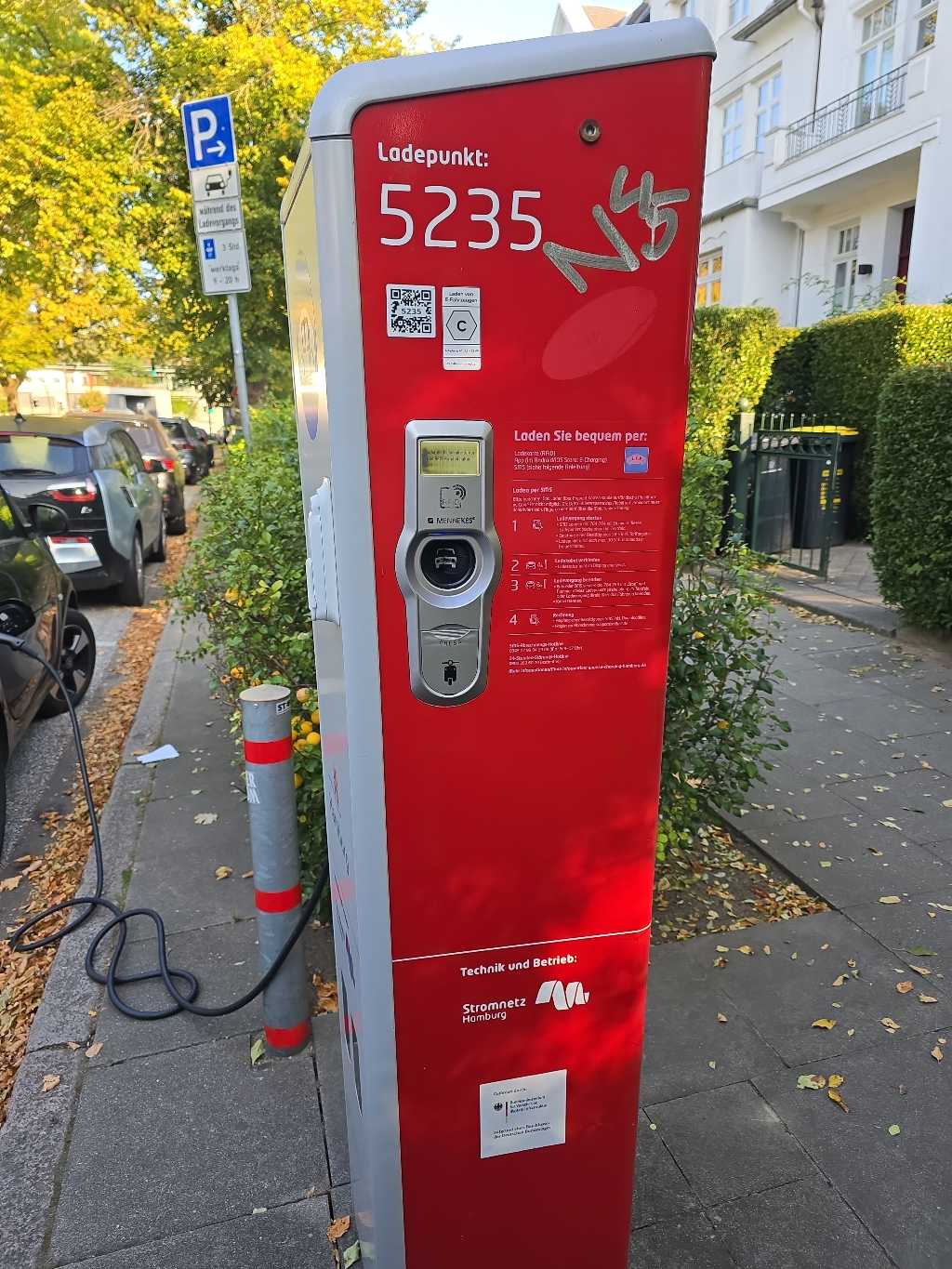 DE*HHM*E523 5234 - Loogeplatz 2 20249 Hamburg