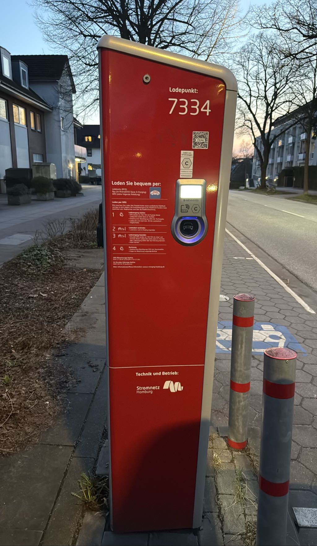 Ladepunkt DE*HHM*E733 7335 - Tonndorfer Hauptstraße 68 22045 Hamburg DE*HHM*E733 7335 - Tonndorfer Hauptstraße 68 22045 Hamburg