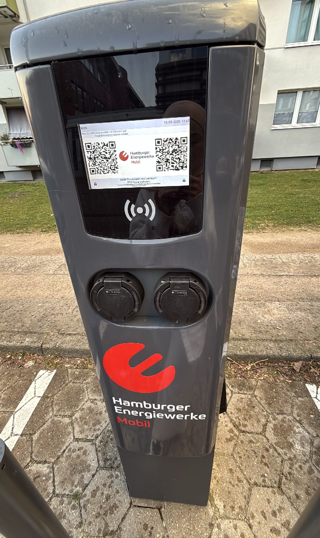 DE*HHM*E8006 80062 - Wilhelm-Strauß-Weg 7 21109 Hamburg