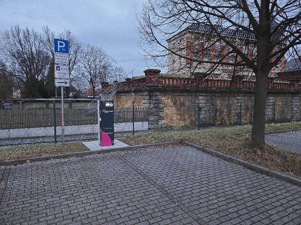 DE*SWZ*E7423 74231 - Gellertstraße 15 02763 Zittau