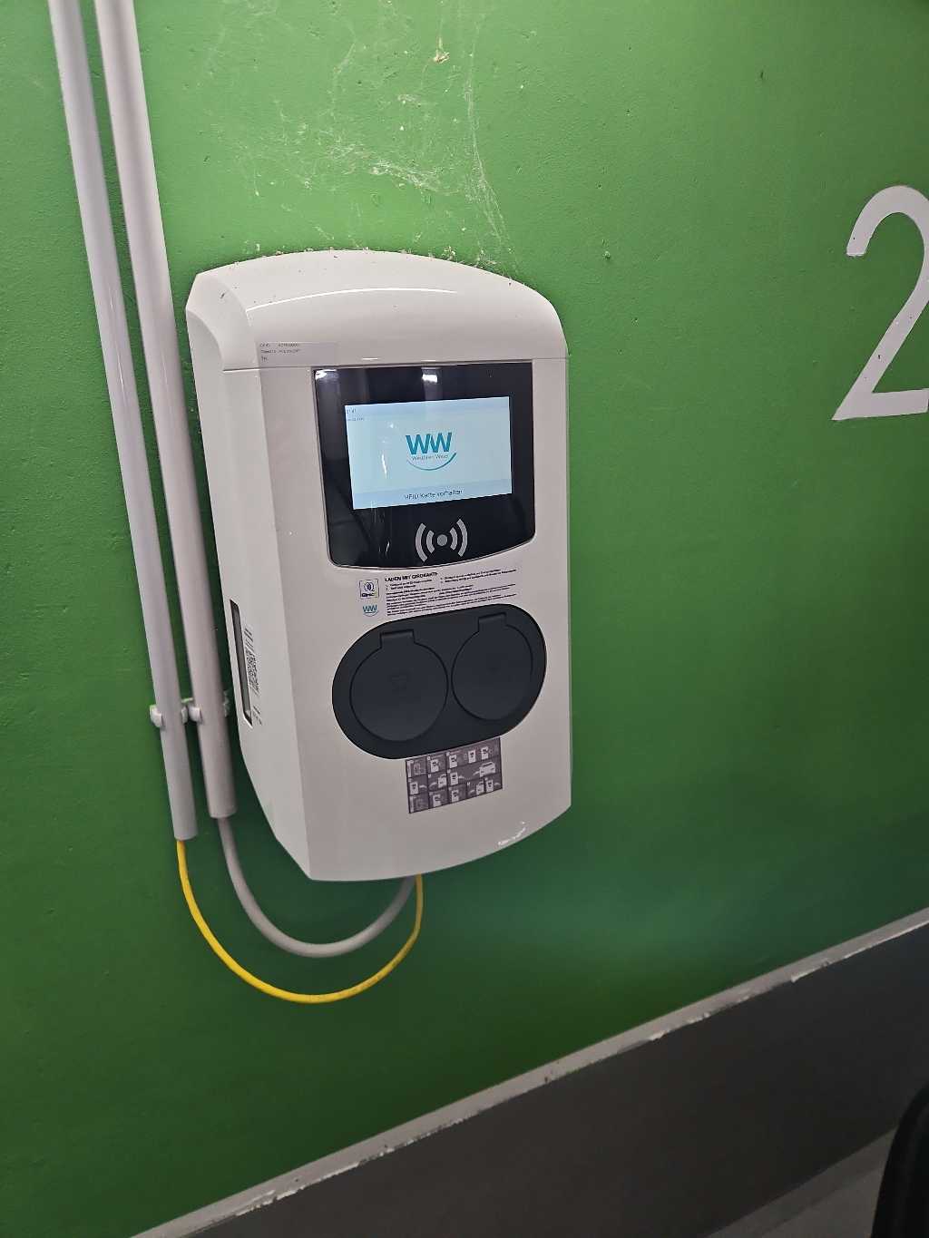 Charging Point DE*WWL*E62141 6214104 - Margarete-Steiff-Straße 1 80997 München DE*WWL*E62141 6214104 - Margarete-Steiff-Straße 1 80997 München